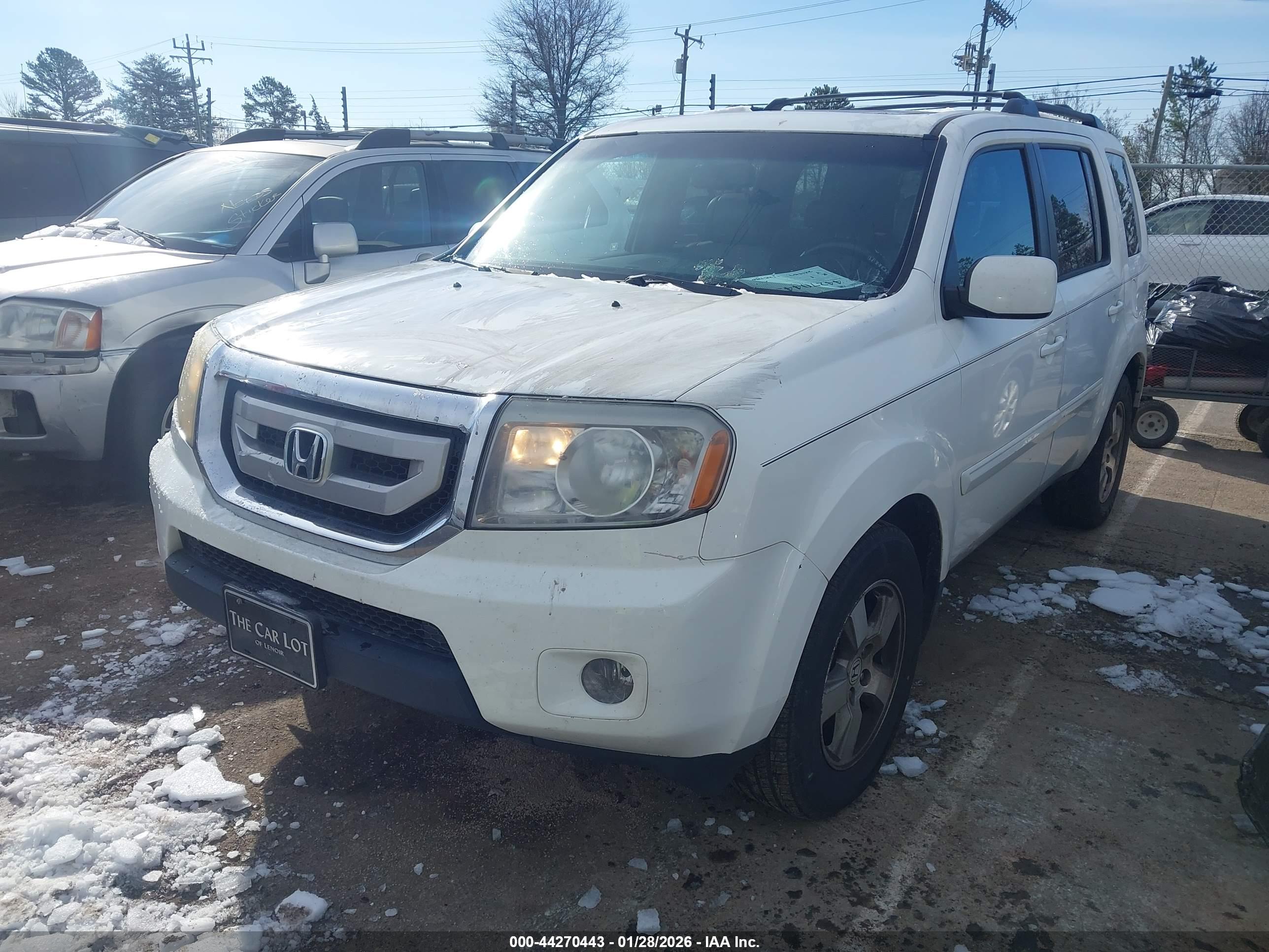 HONDA PILOT image 2