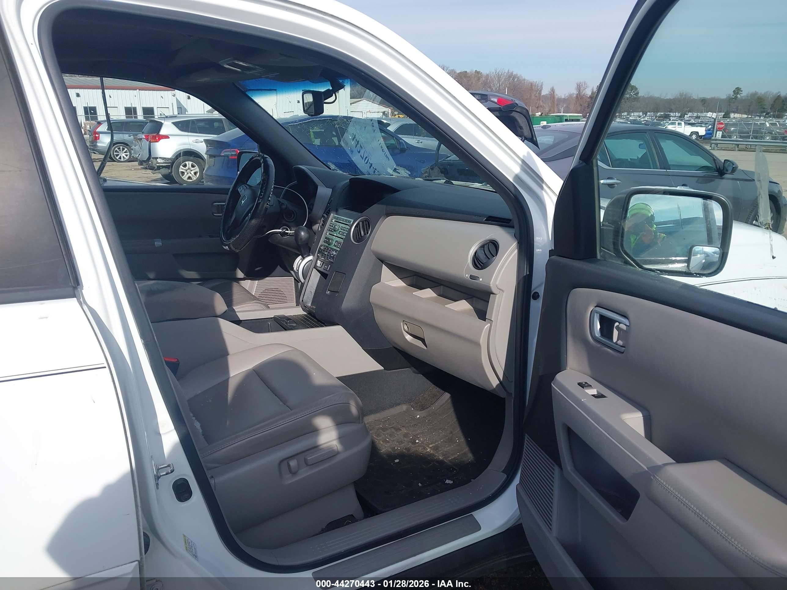 HONDA PILOT image 5