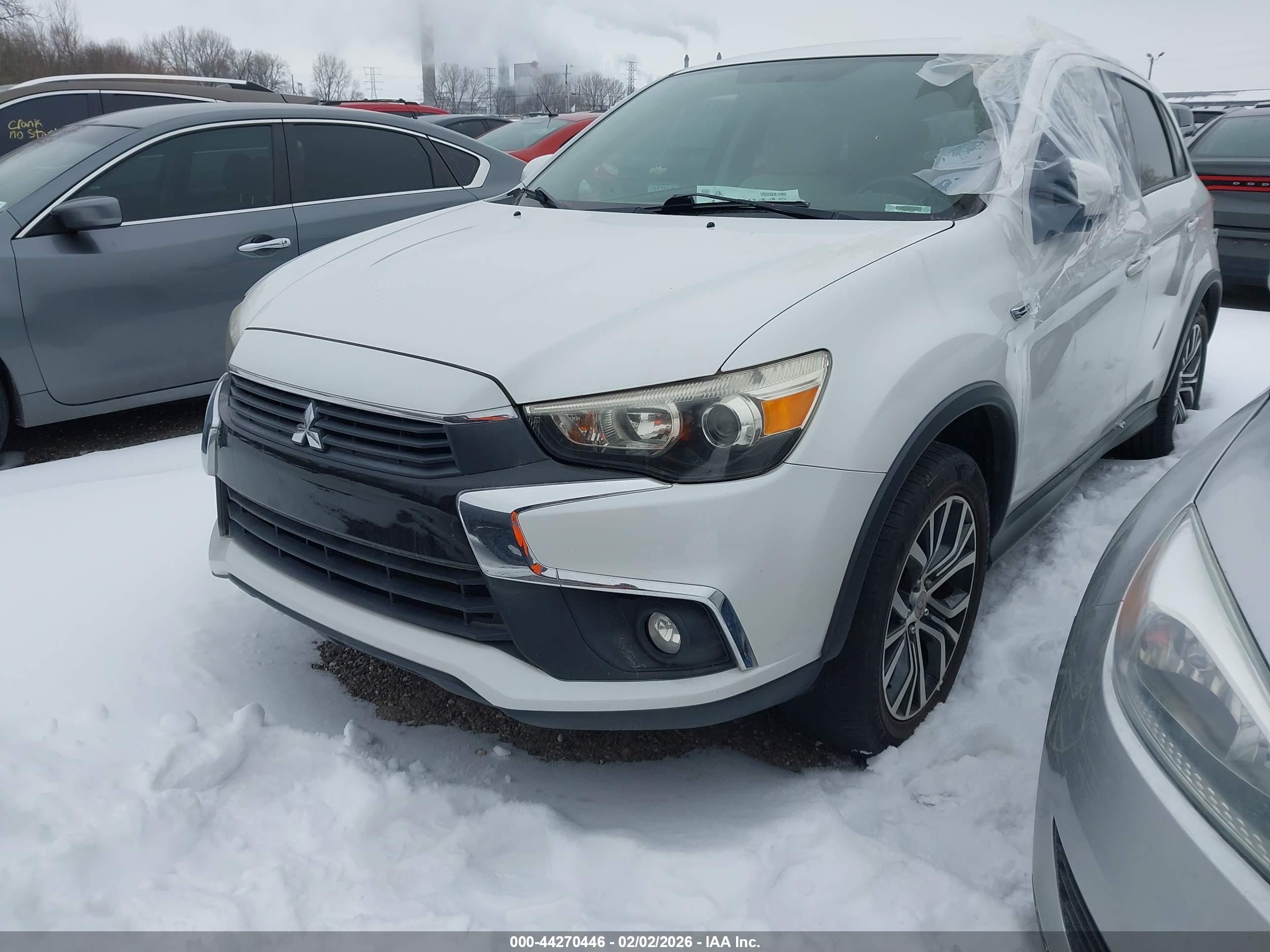 MITSUBISHI OUTLANDER image 6