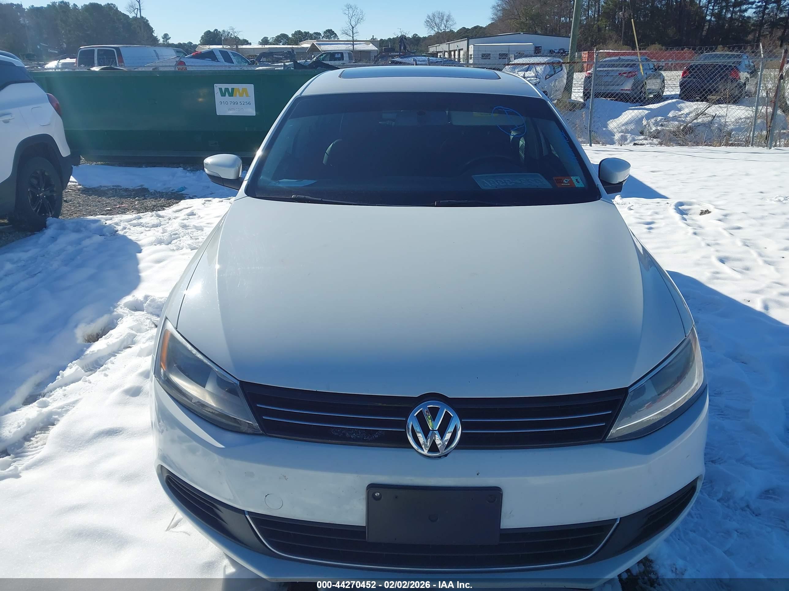 VOLKSWAGEN JETTA image 6