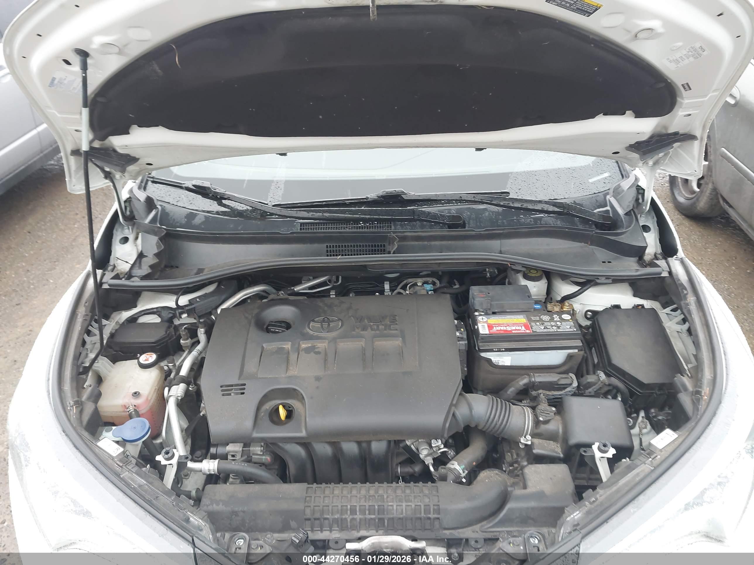 TOYOTA C-HR image 10
