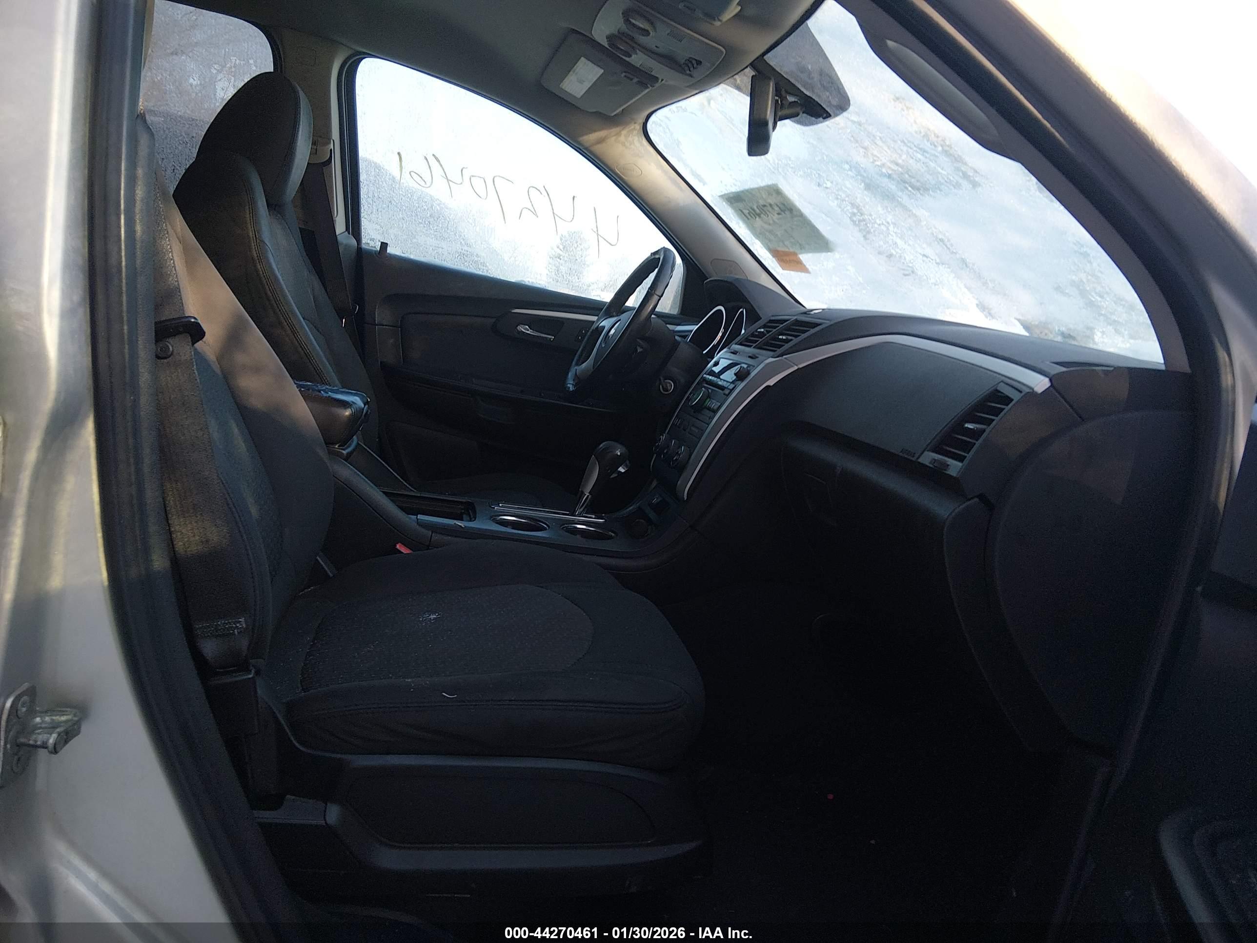 CHEVROLET TRAVERSE image 5