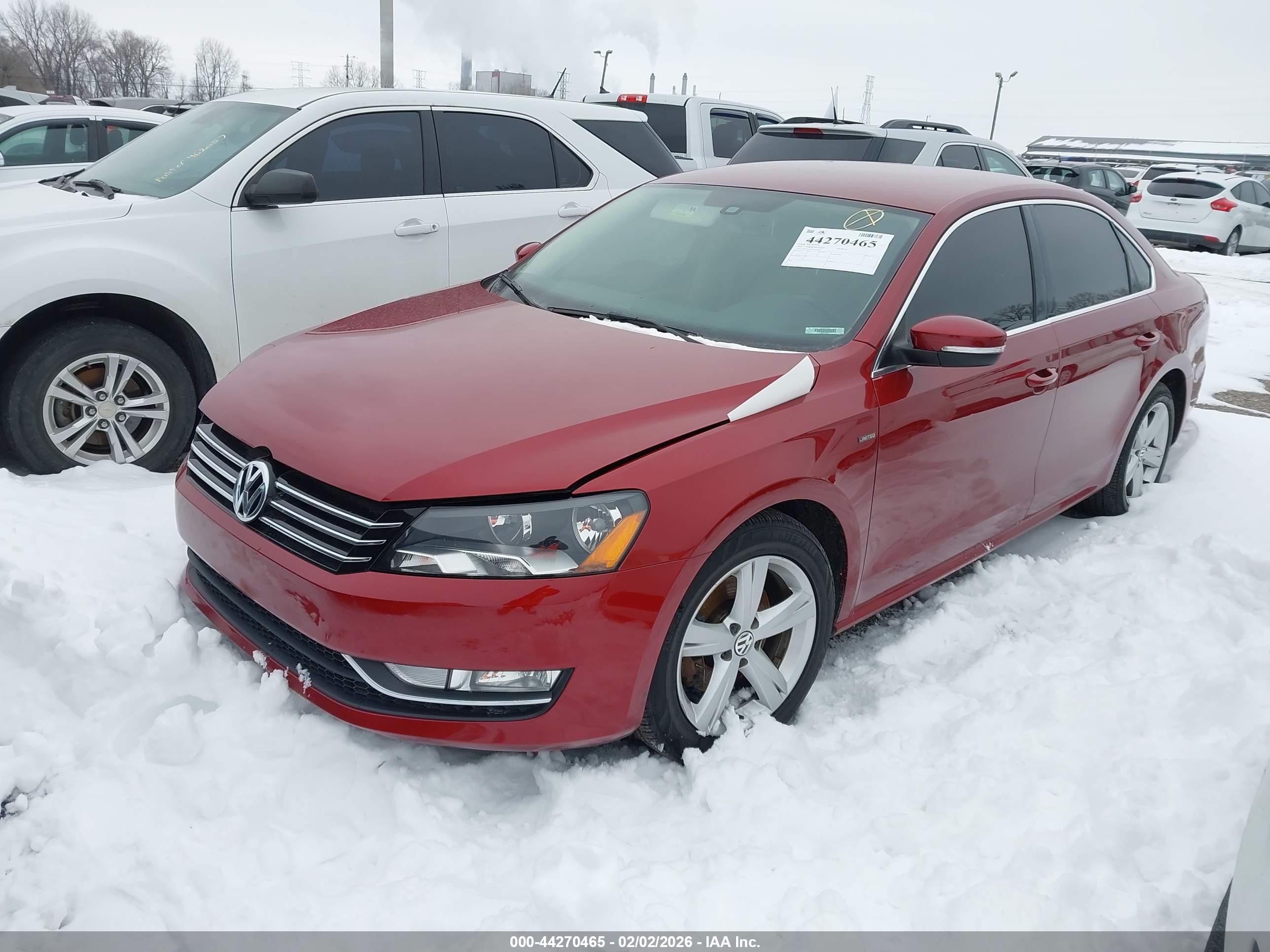VOLKSWAGEN PASSAT image 2