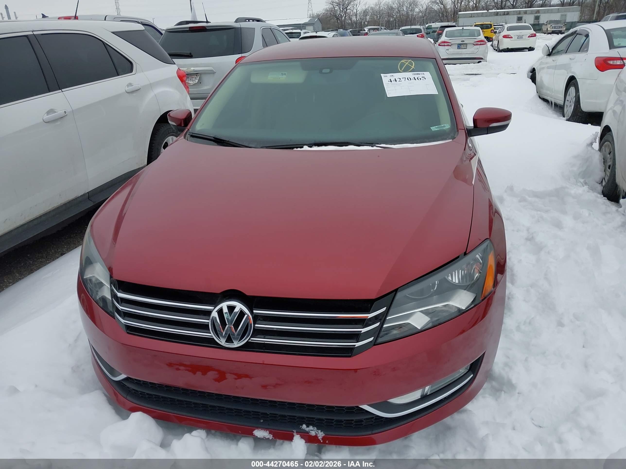 VOLKSWAGEN PASSAT image 6