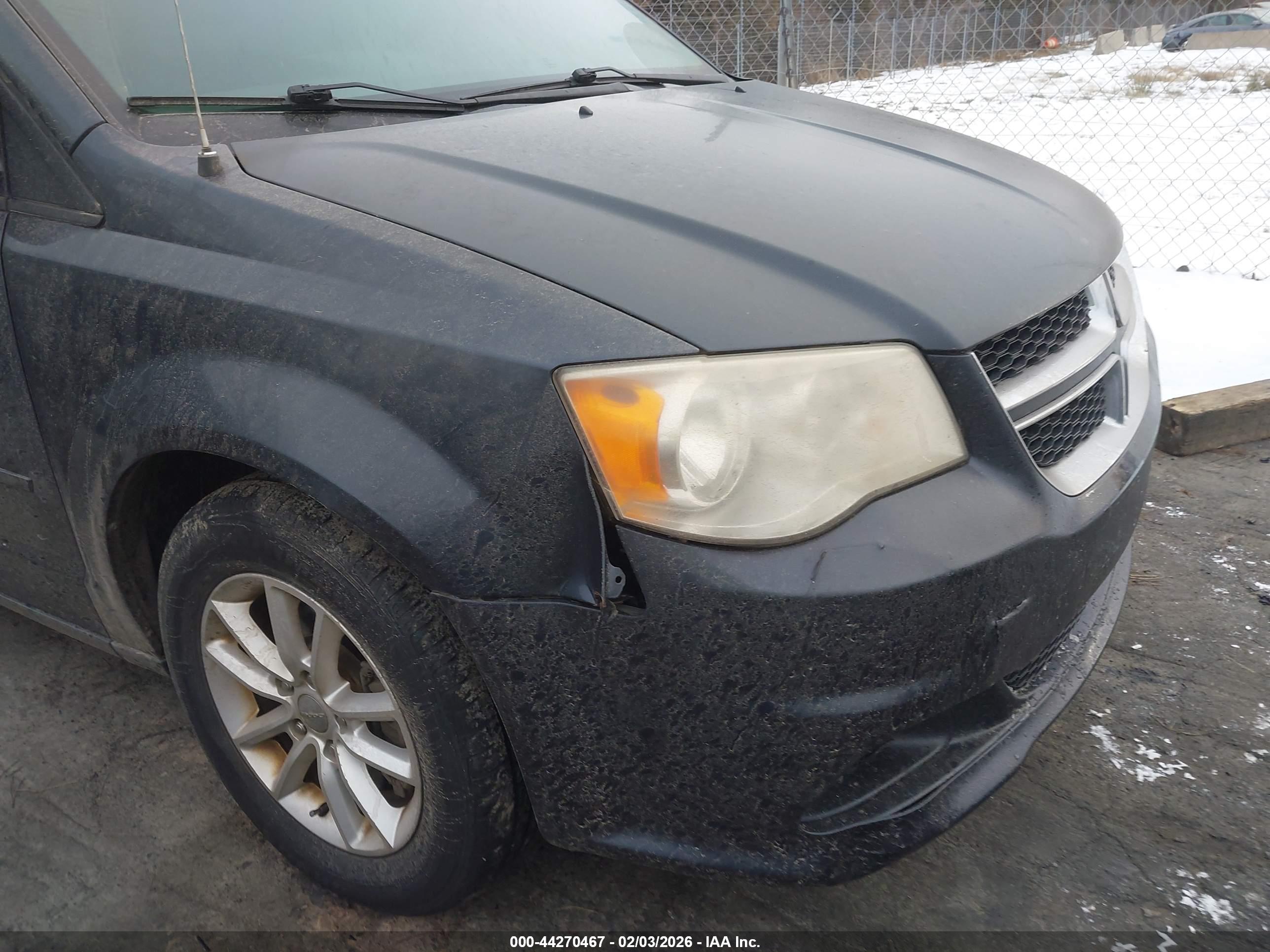 DODGE GRAND image 6