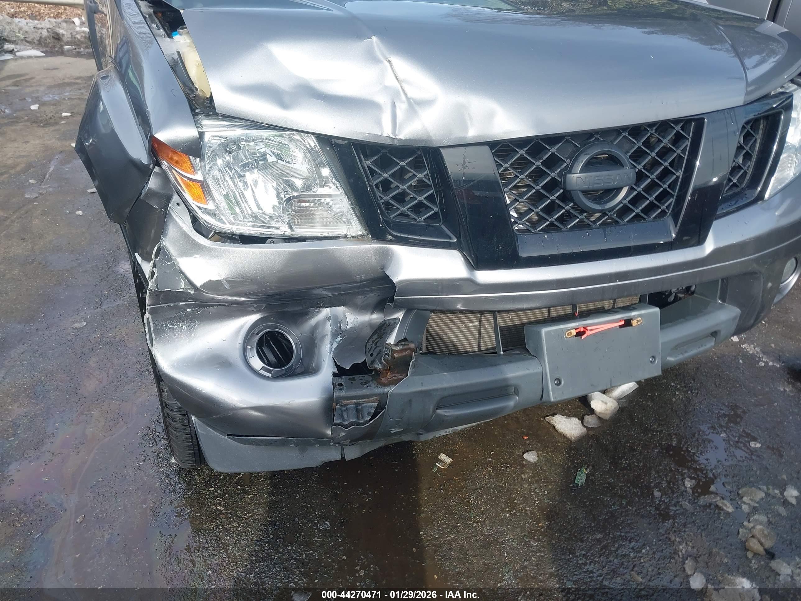 NISSAN FRONTIER image 6