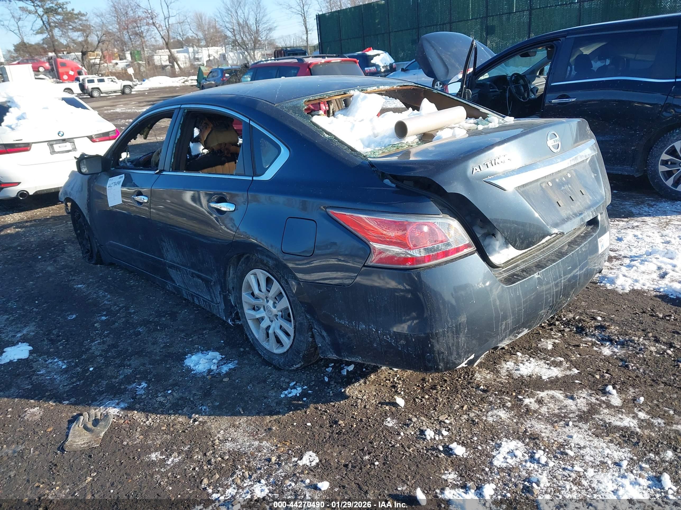 NISSAN ALTIMA image 3