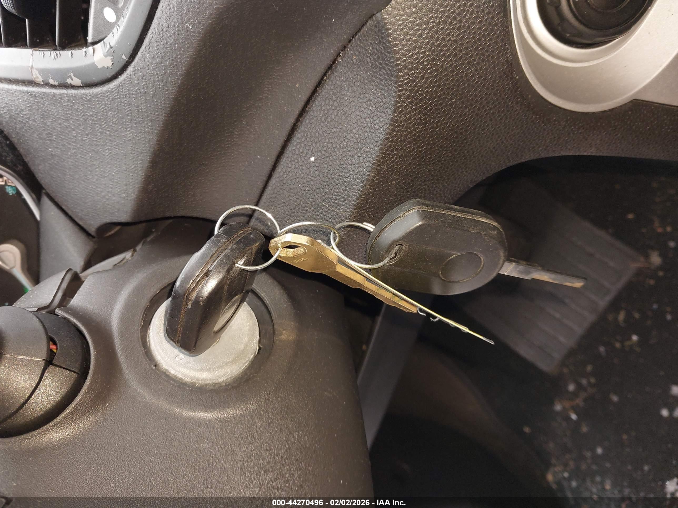 FORD FIESTA image 11