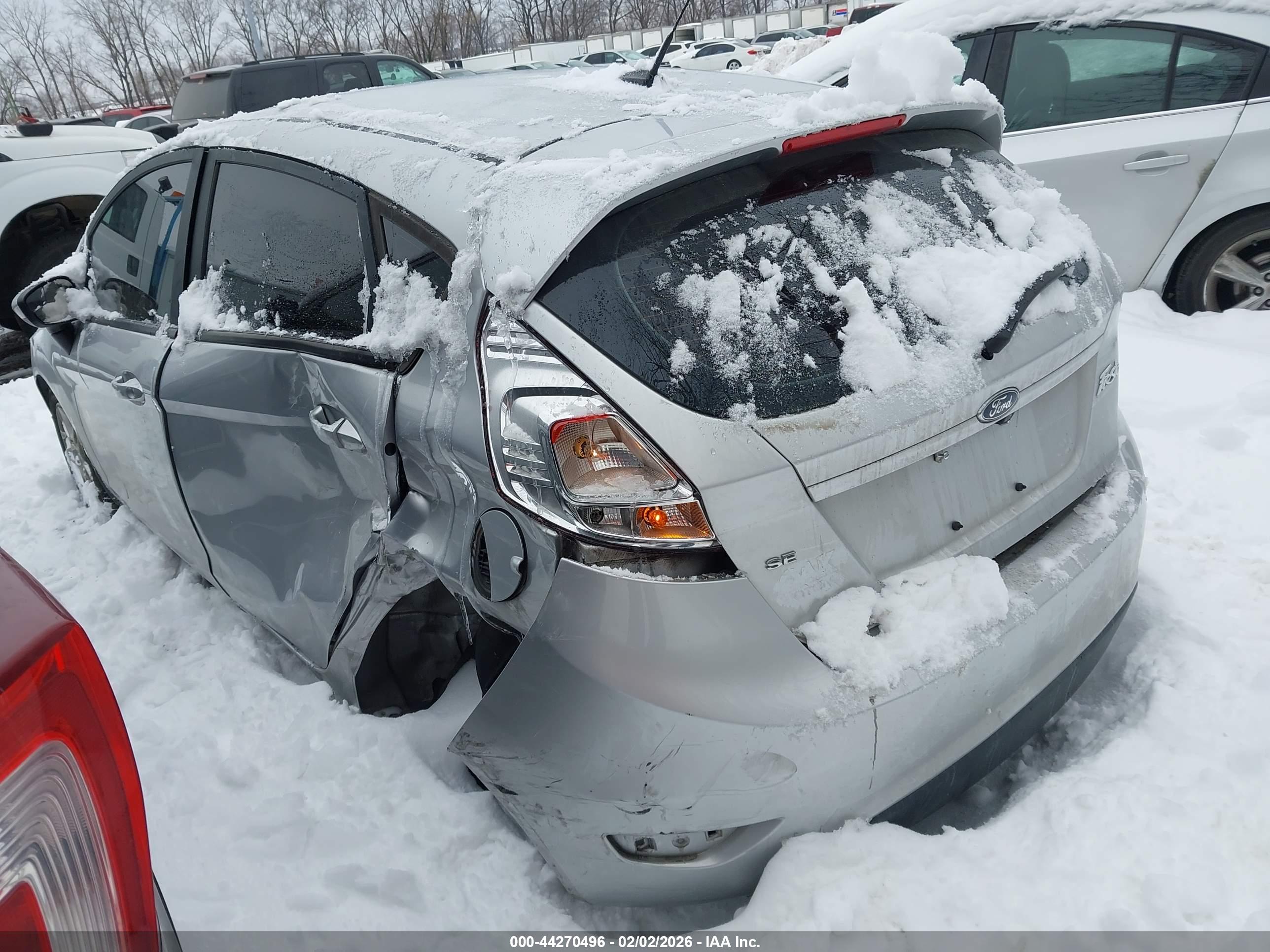 FORD FIESTA image 3