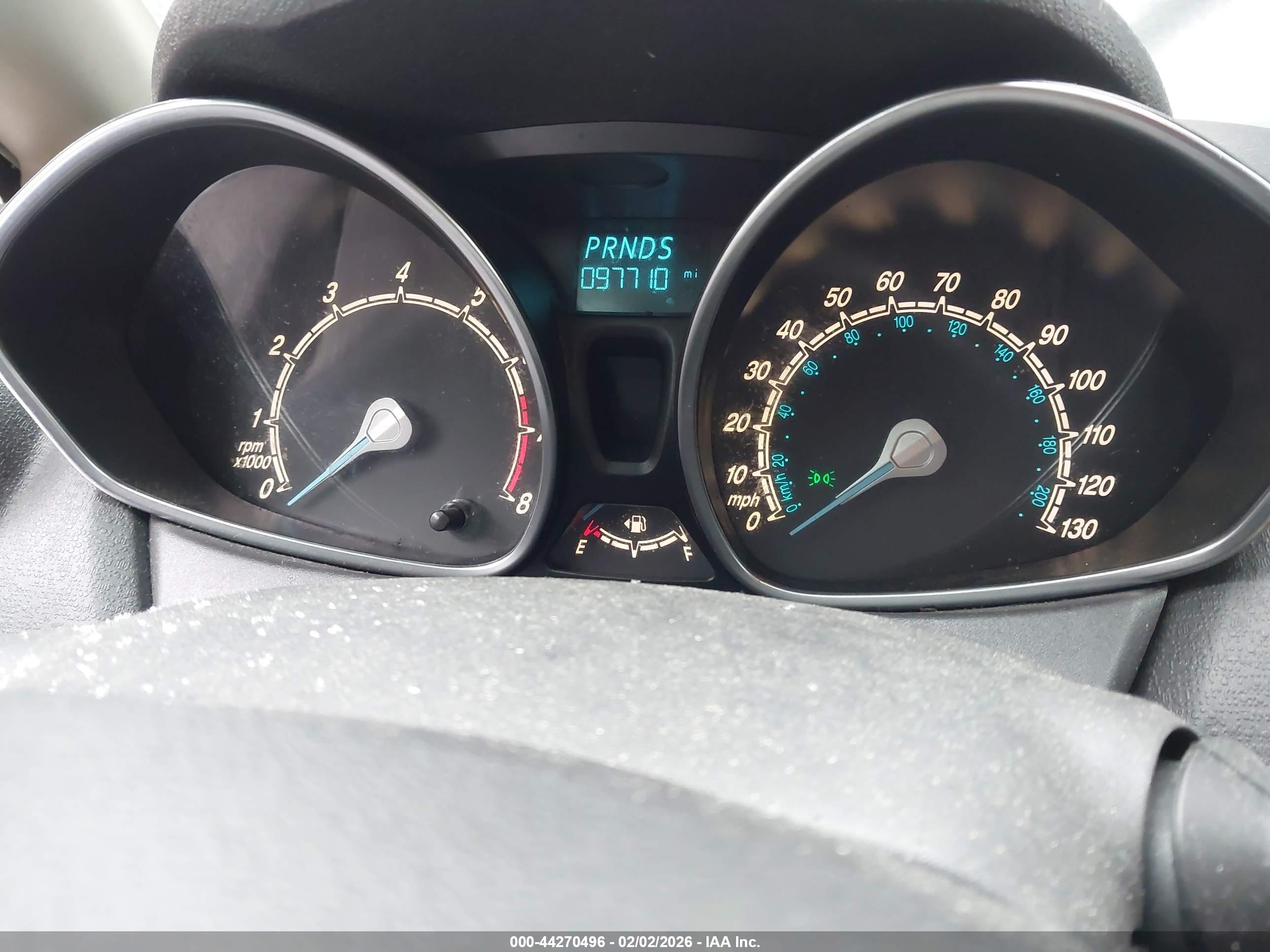 FORD FIESTA image 7