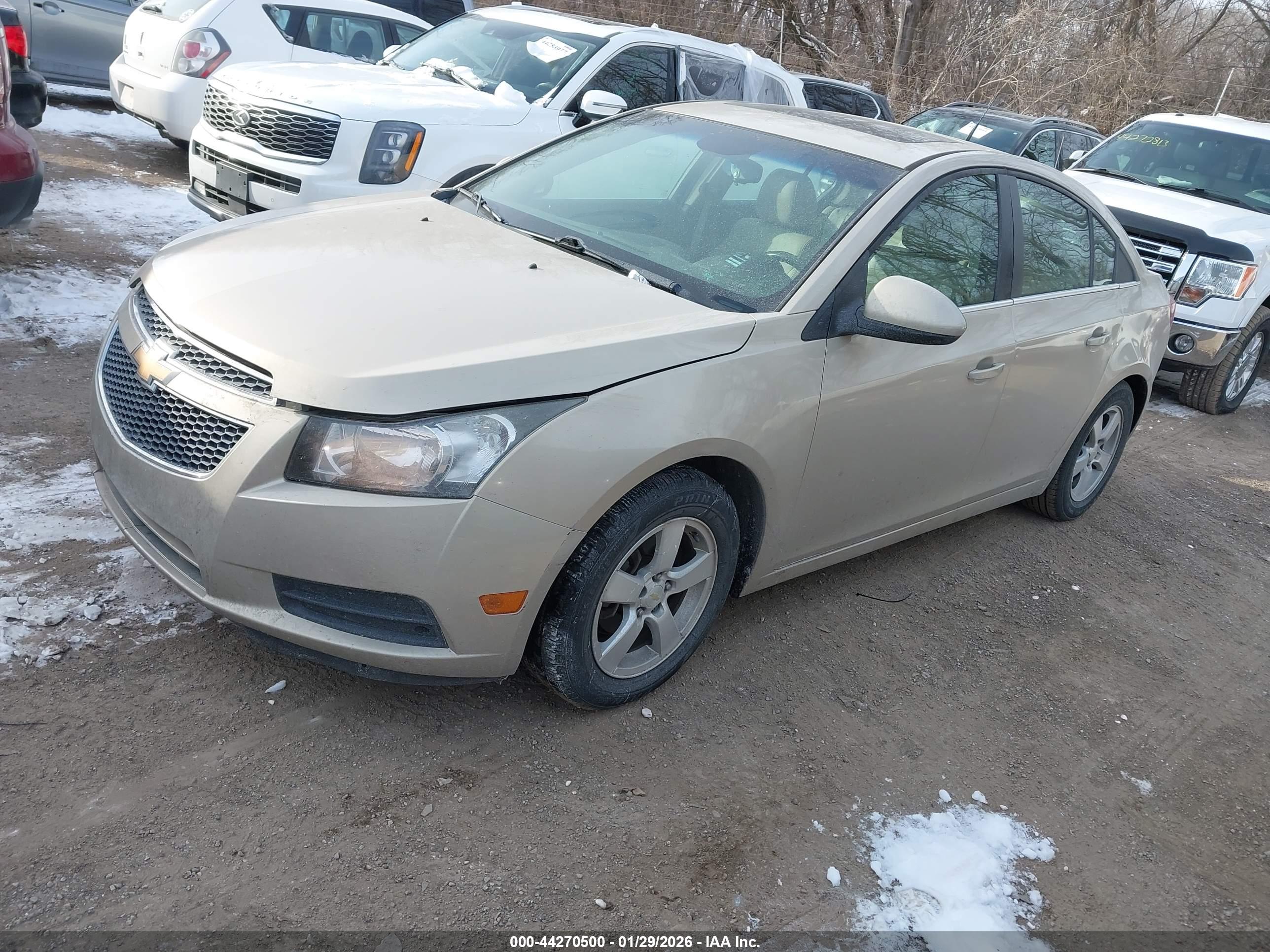 CHEVROLET CRUZE image 2