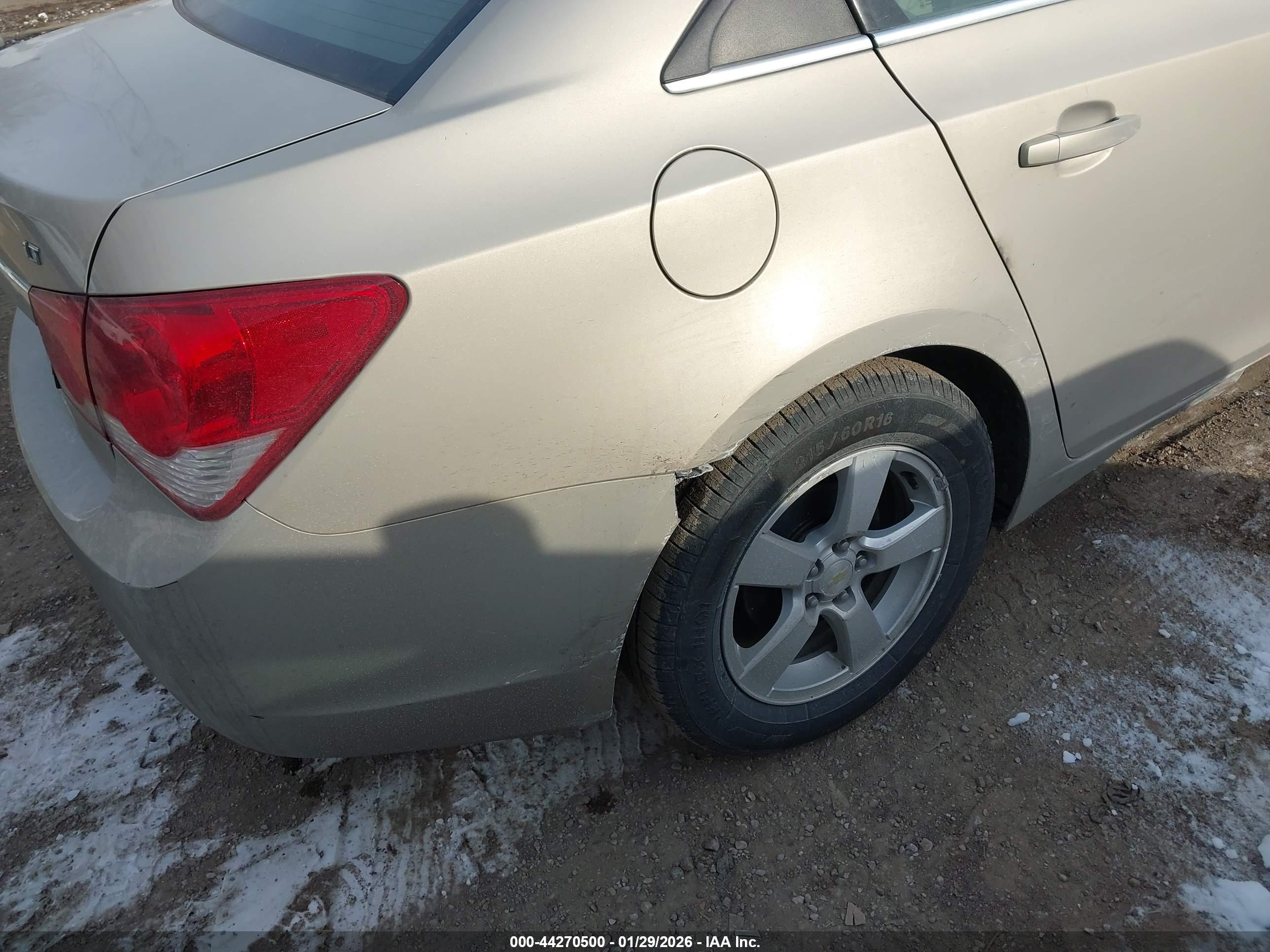 CHEVROLET CRUZE image 6