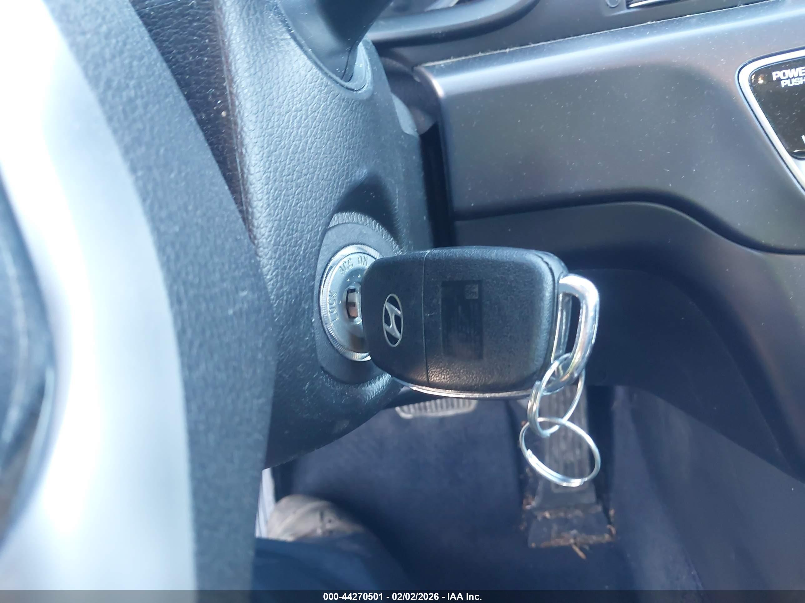 HYUNDAI SONATA image 11