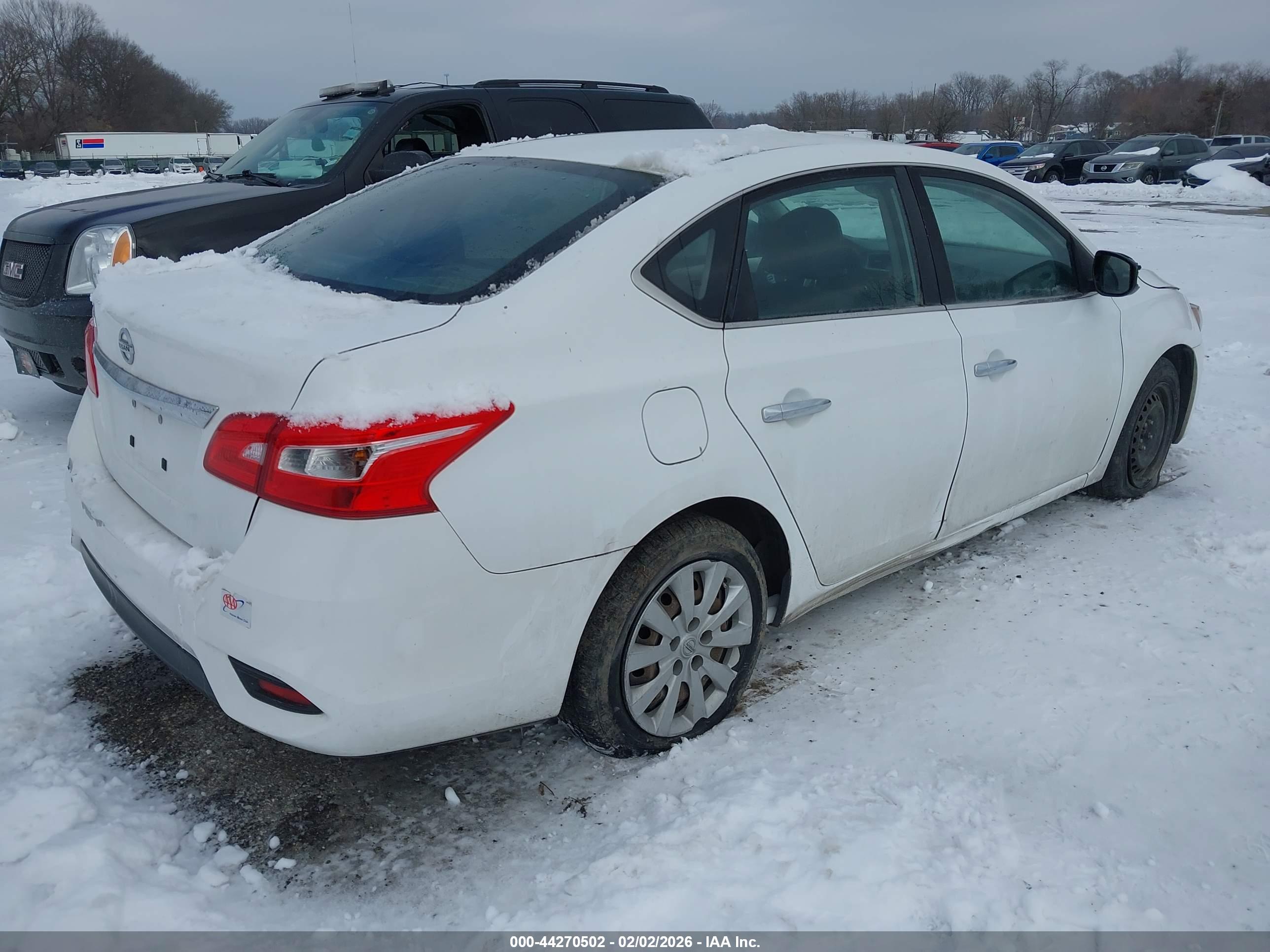 NISSAN SENTRA image 4