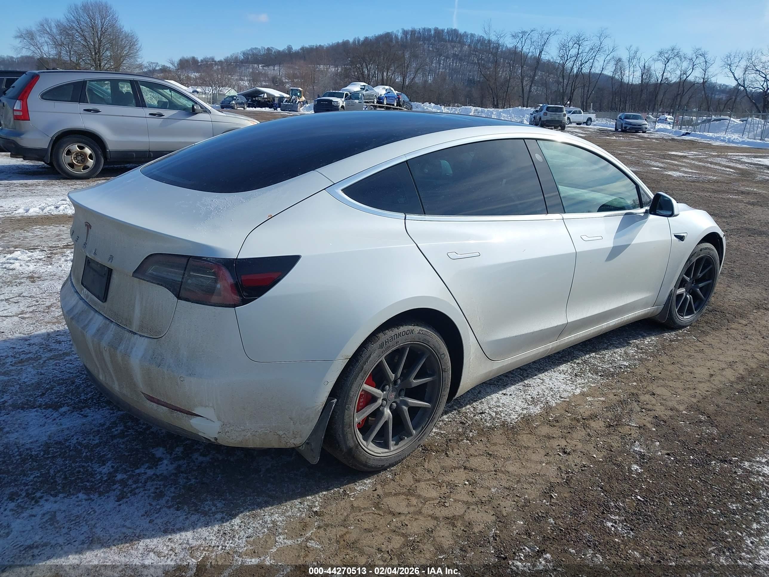 TESLA MODEL image 4