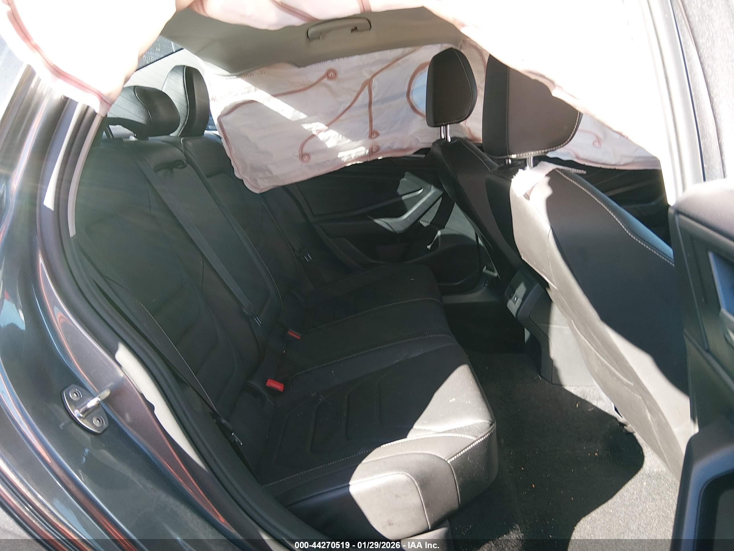 VOLKSWAGEN JETTA image 8