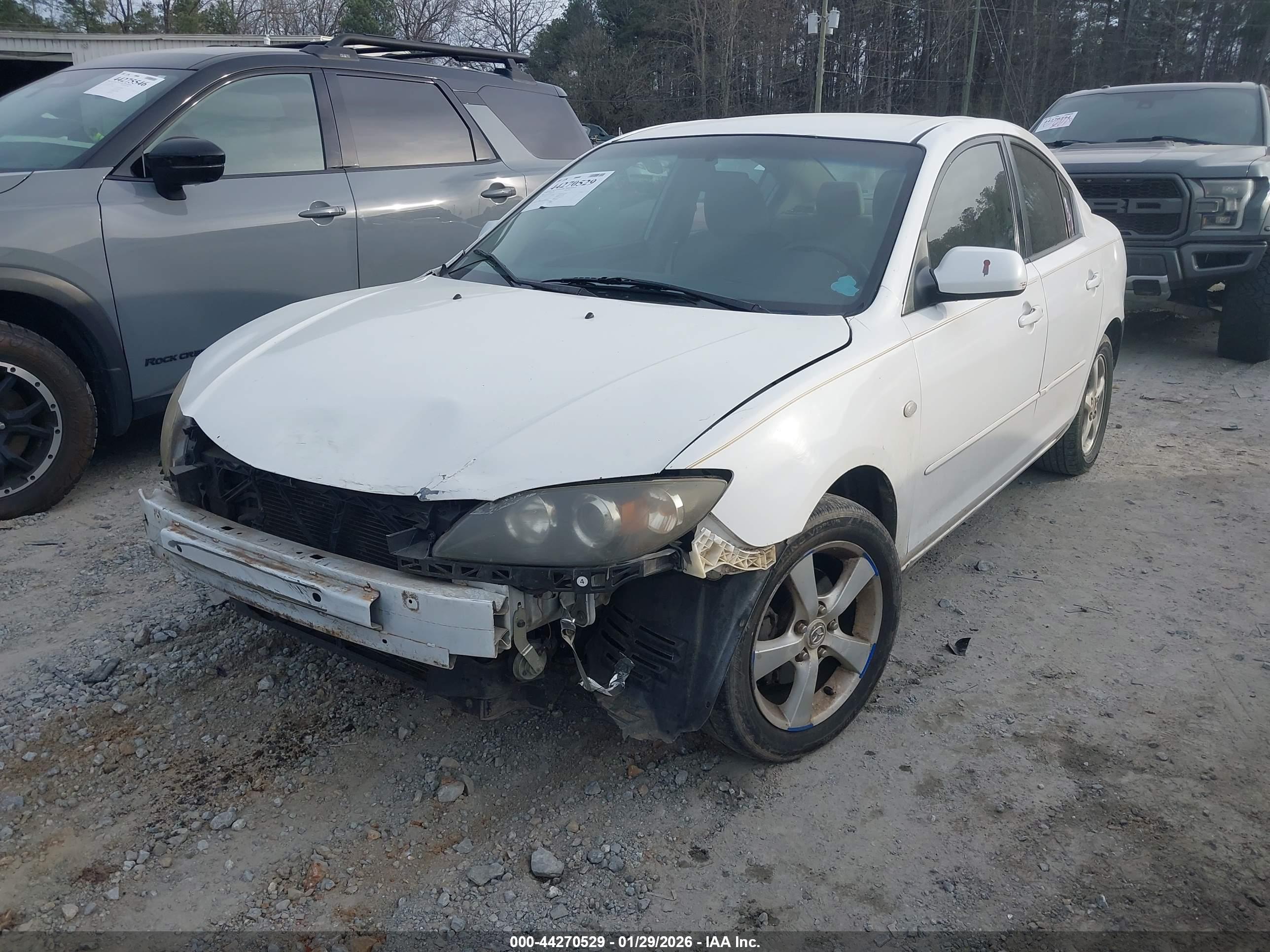 MAZDA MAZDA3 image 2
