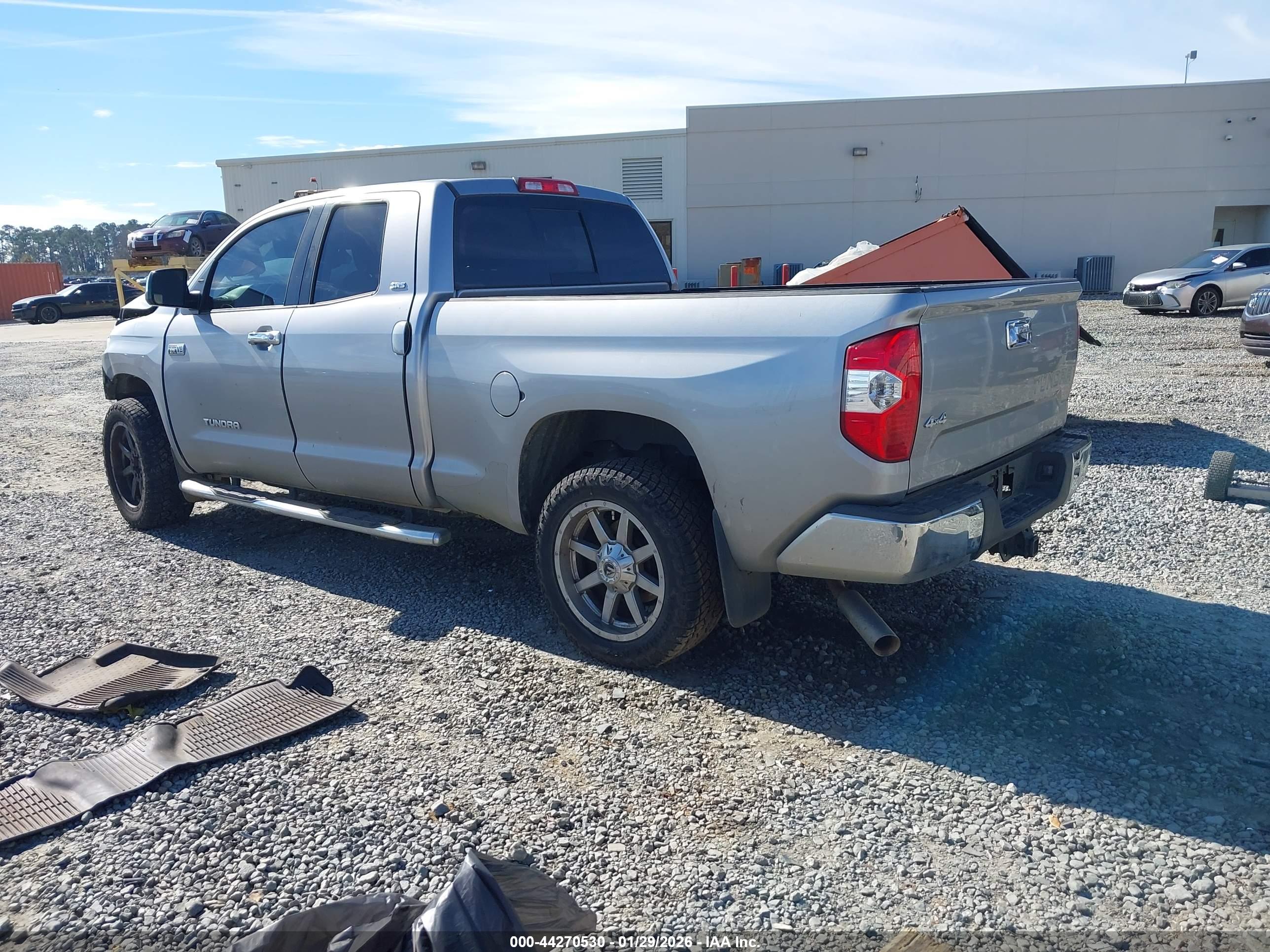 TOYOTA TUNDRA image 3