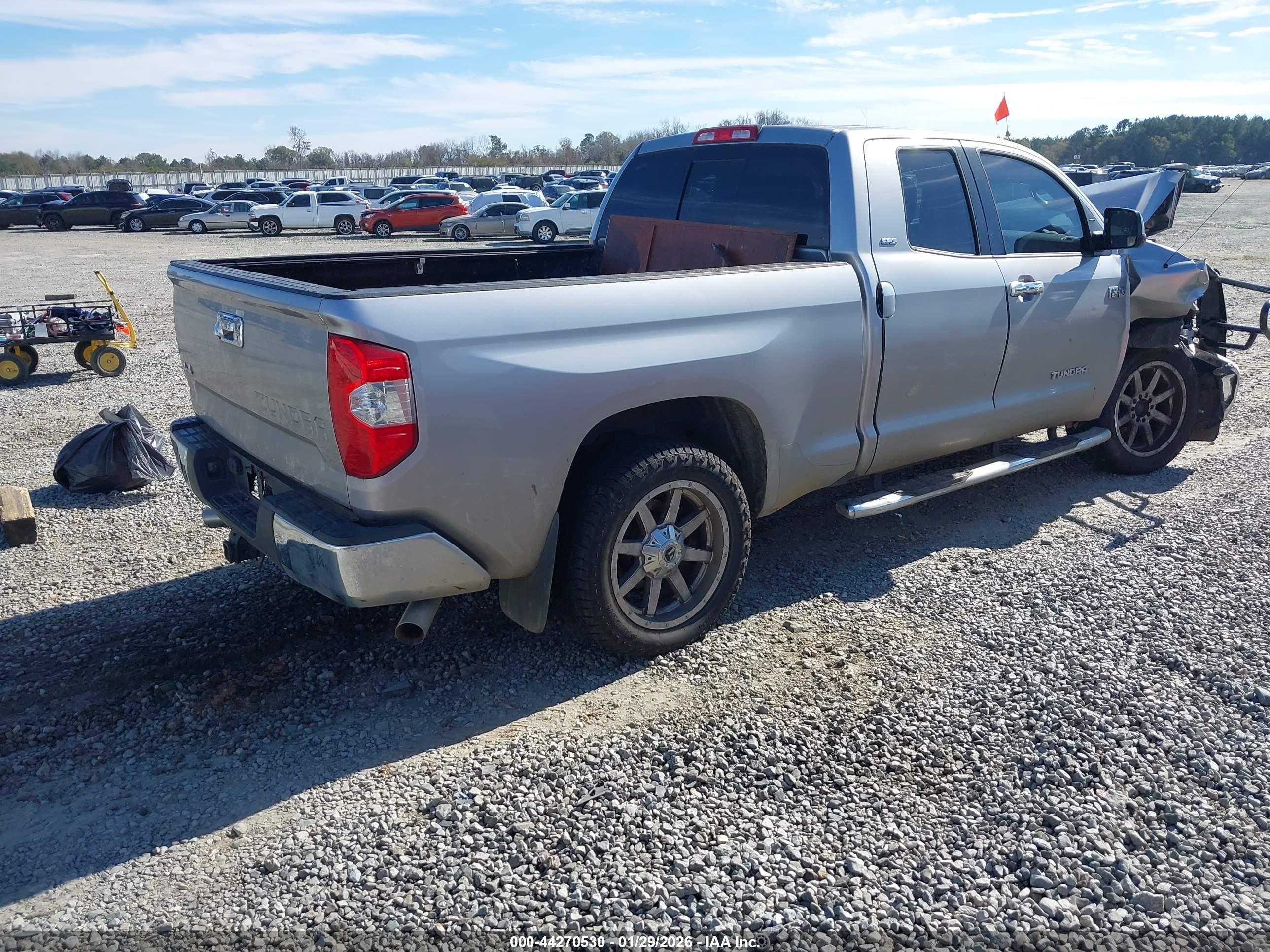 TOYOTA TUNDRA image 4