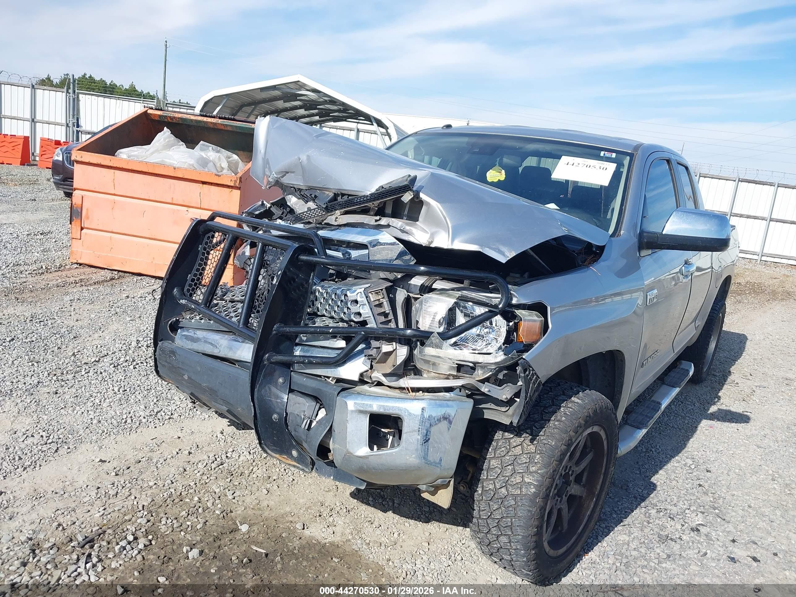 TOYOTA TUNDRA image 6
