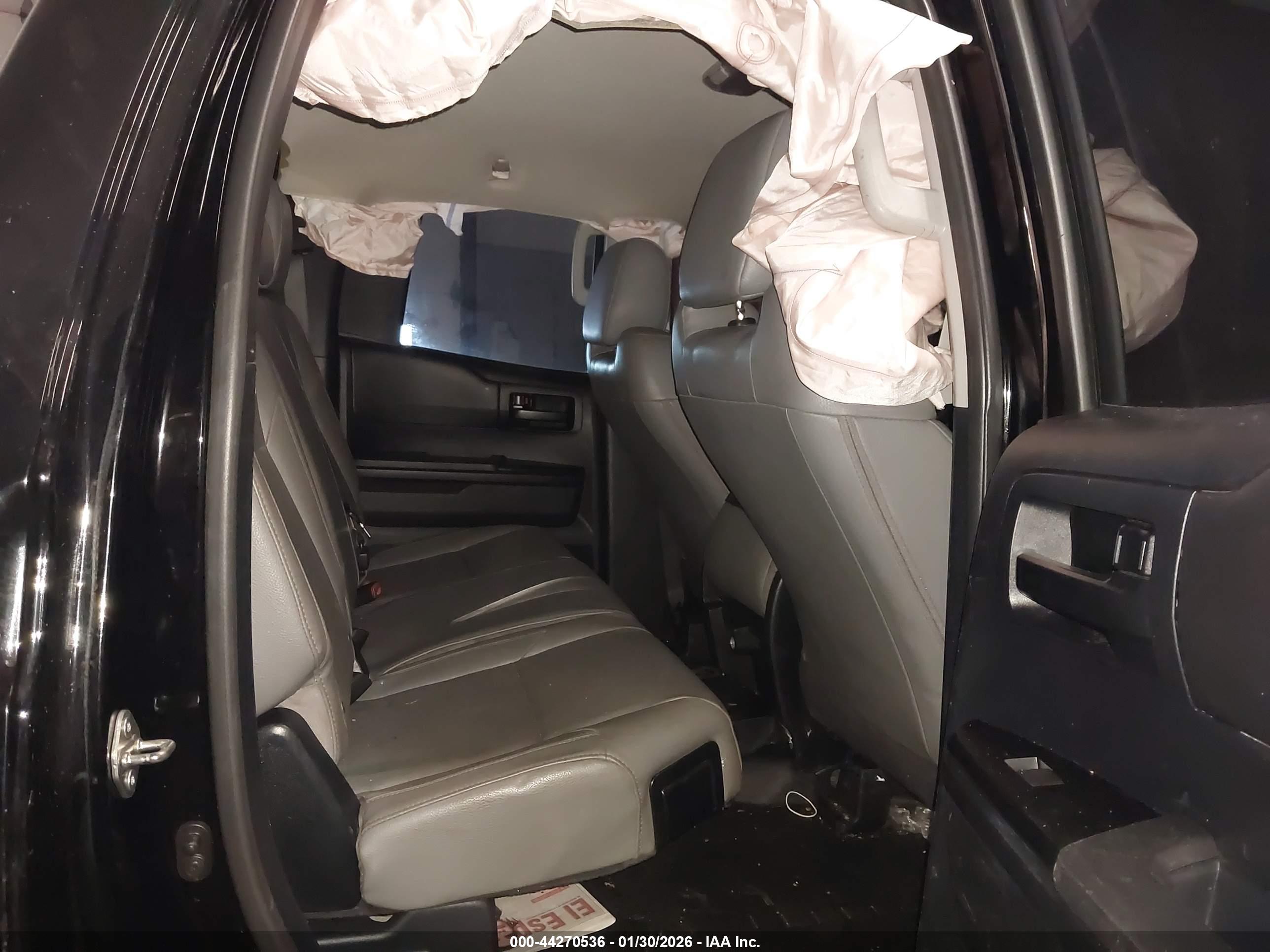 TOYOTA TUNDRA image 8