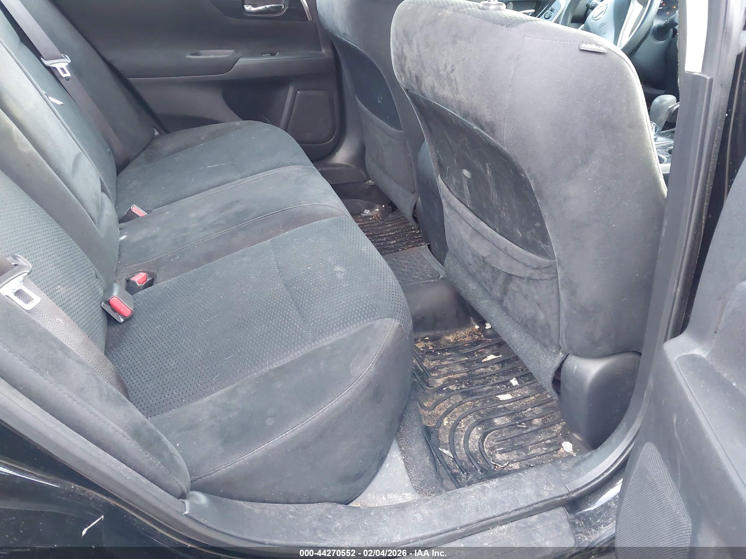 NISSAN ALTIMA image 8