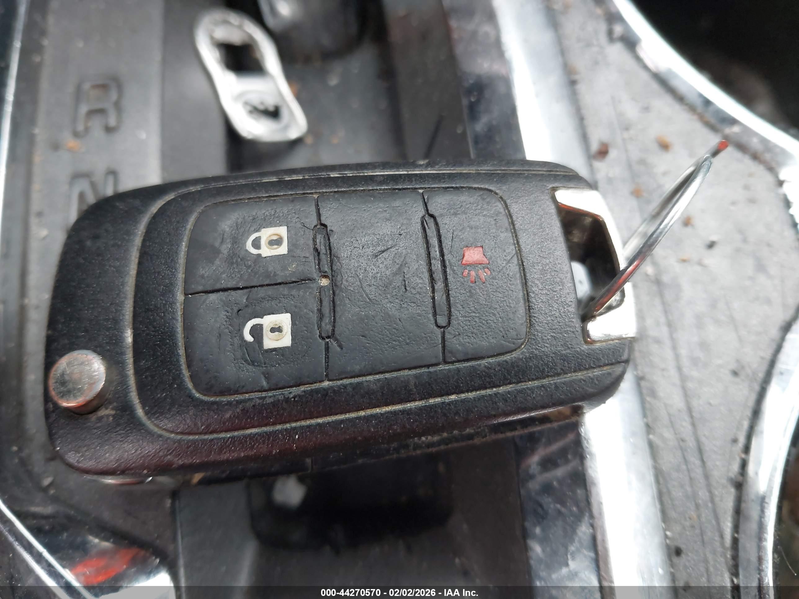 GMC TERRAIN image 11