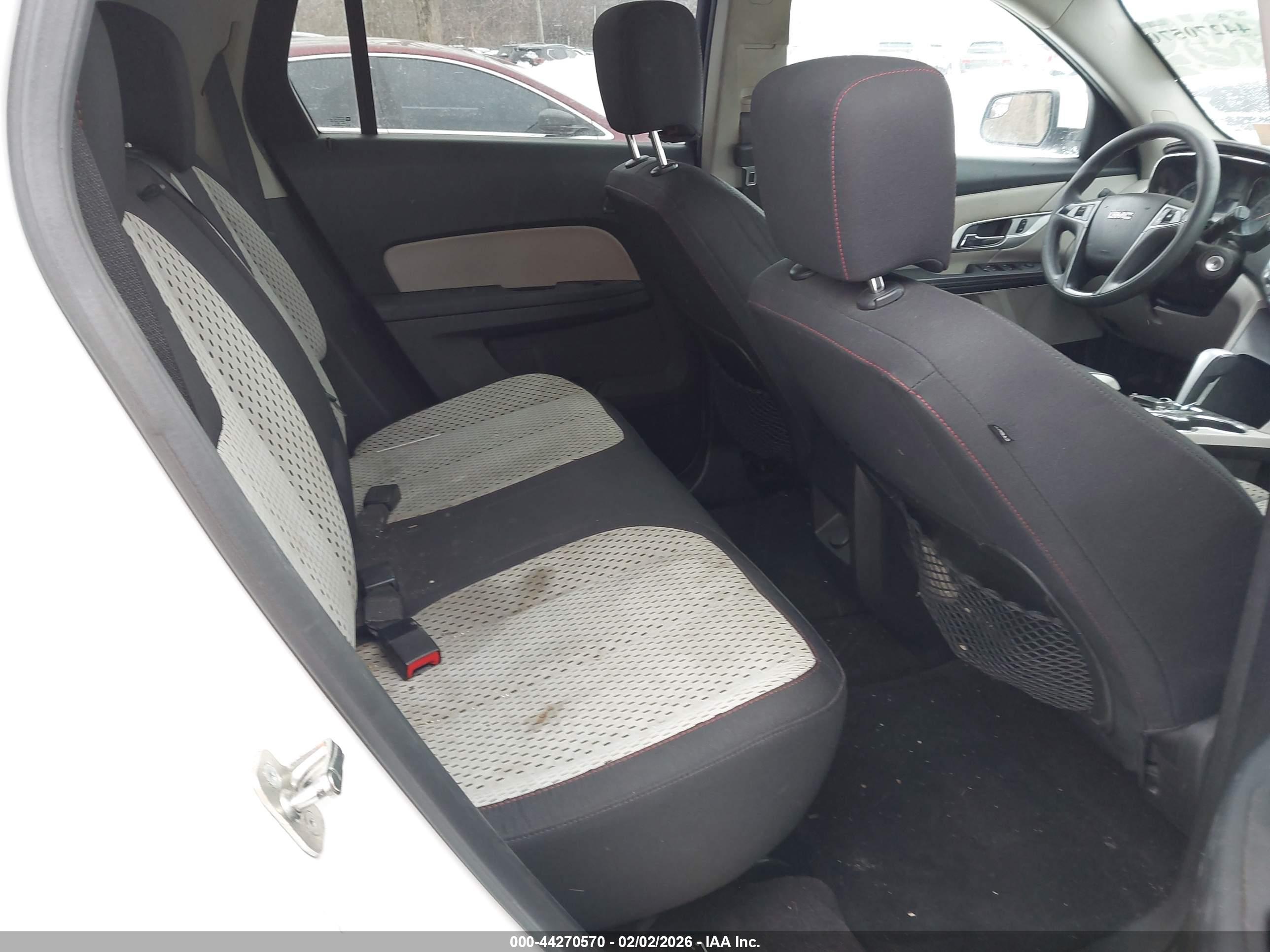 GMC TERRAIN image 8