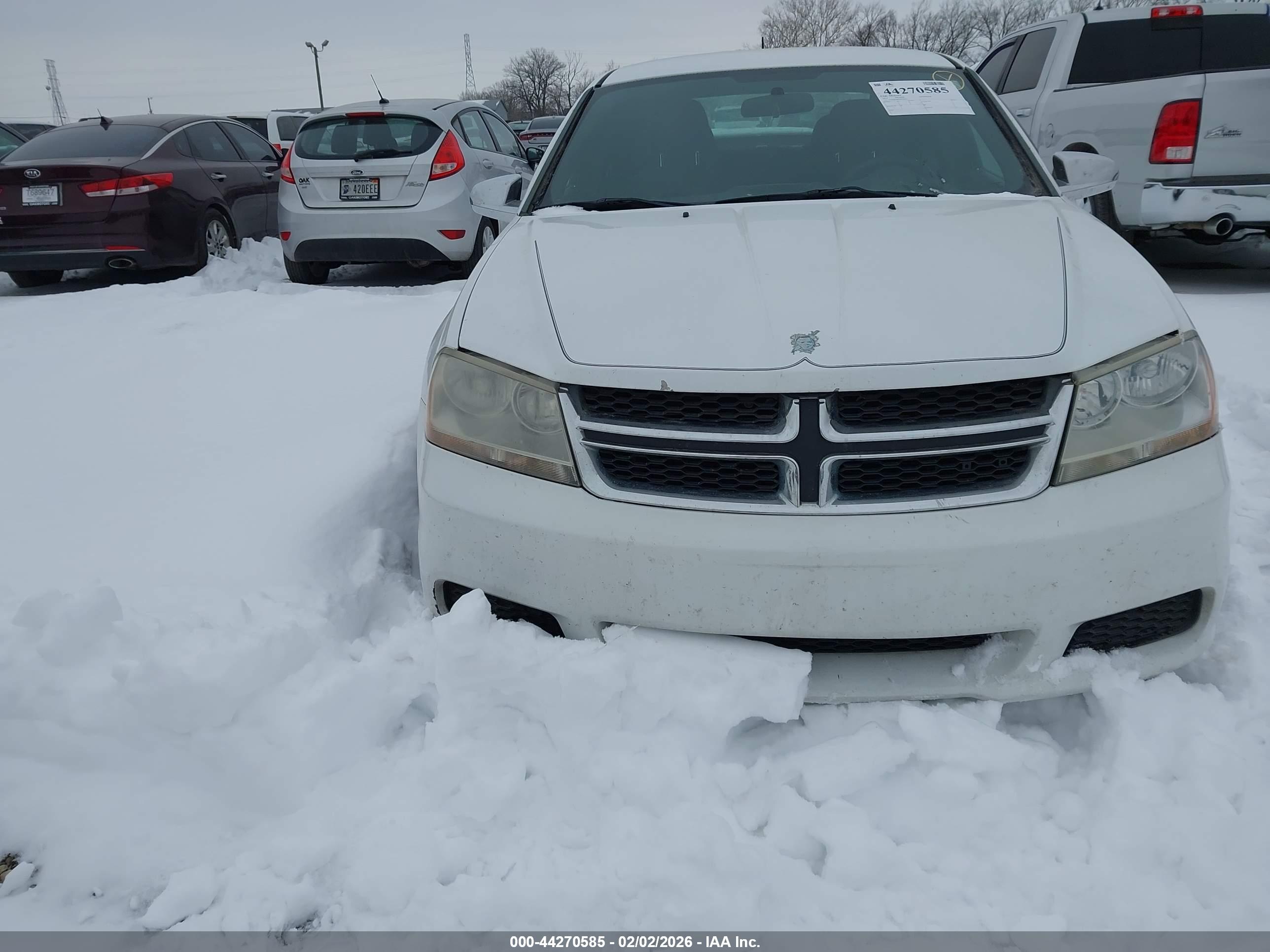DODGE AVENGER image 6