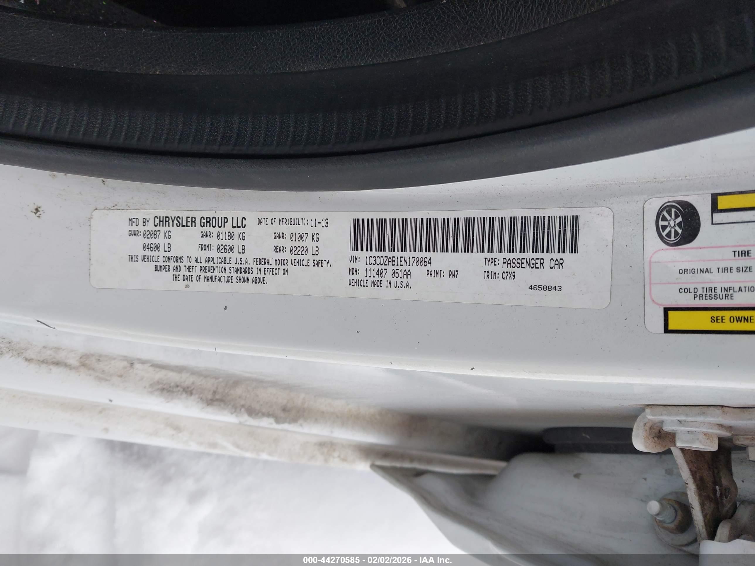 DODGE AVENGER image 9