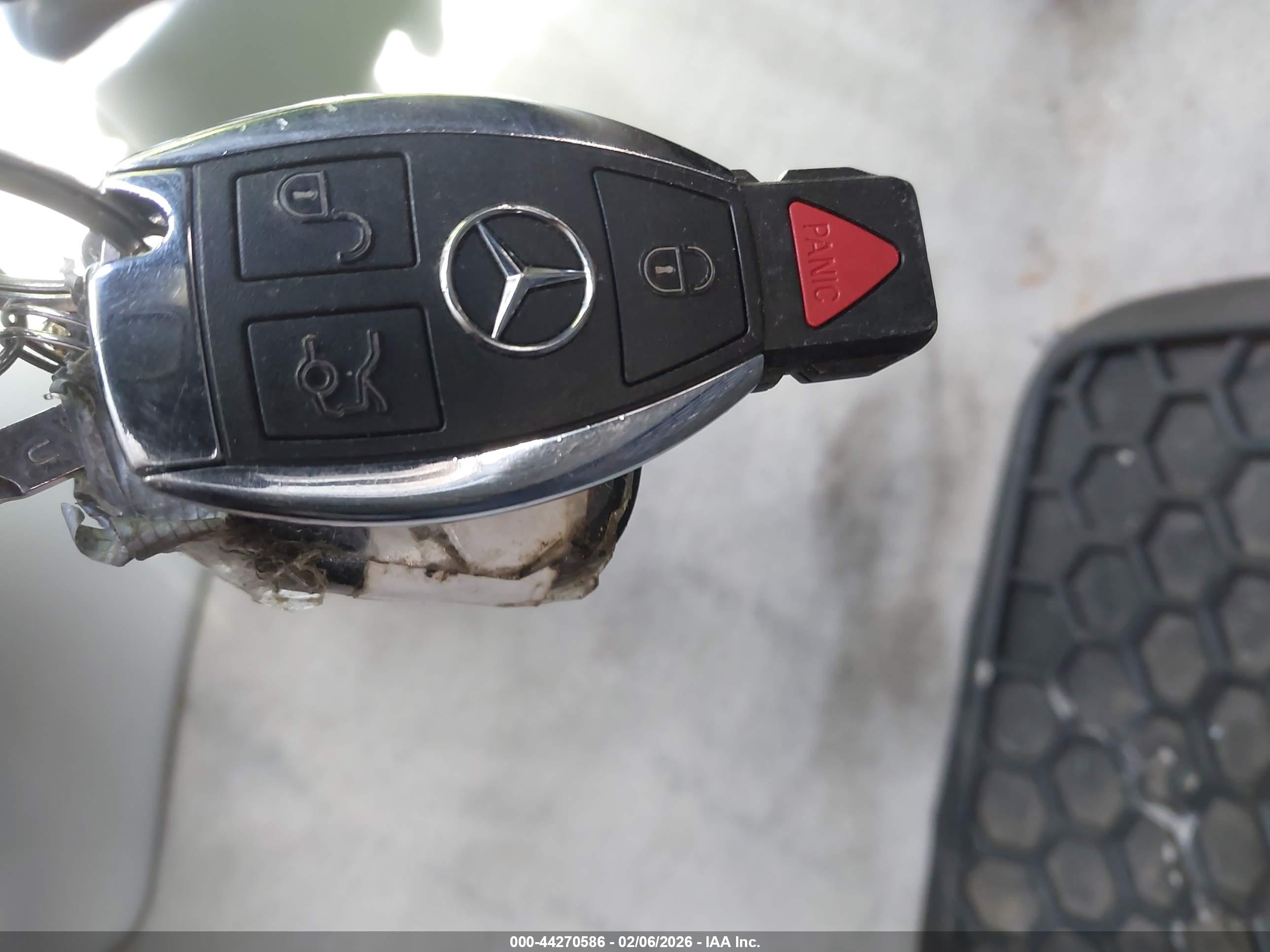 MERCEDES-BENZ C image 11