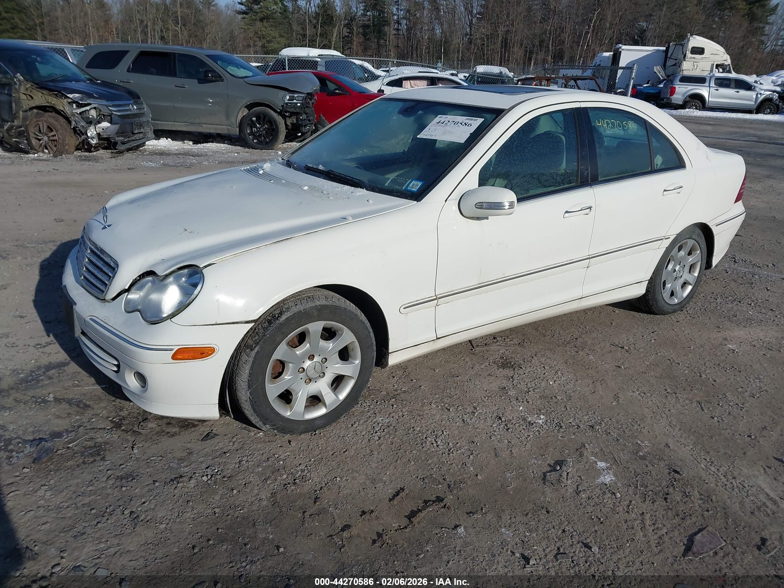 MERCEDES-BENZ C image 2