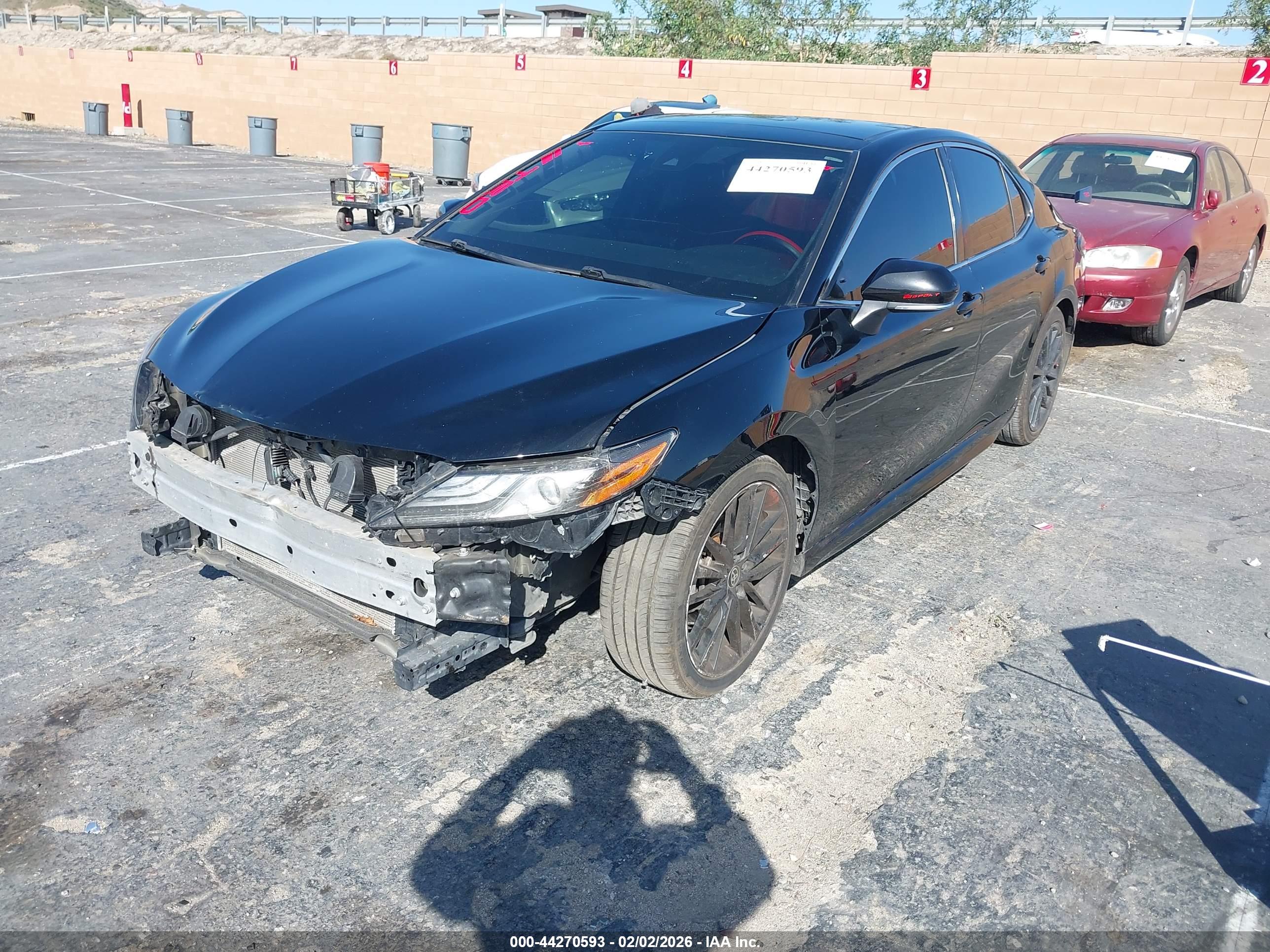 TOYOTA CAMRY image 2
