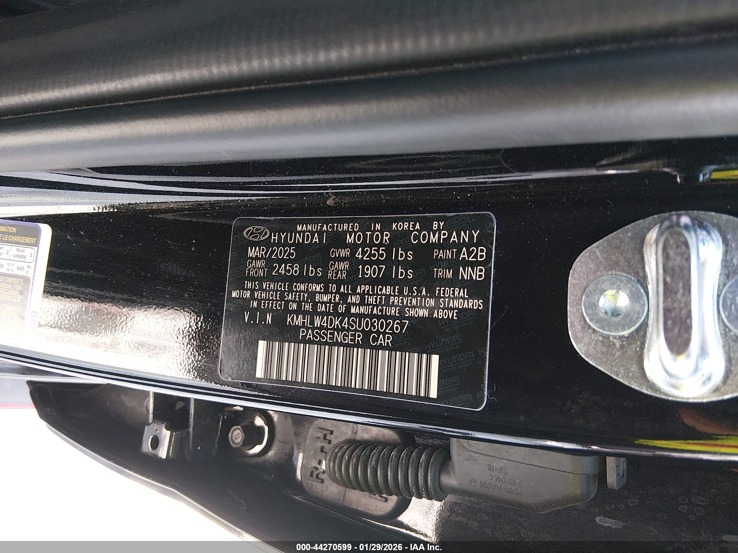 HYUNDAI ELANTRA image 9