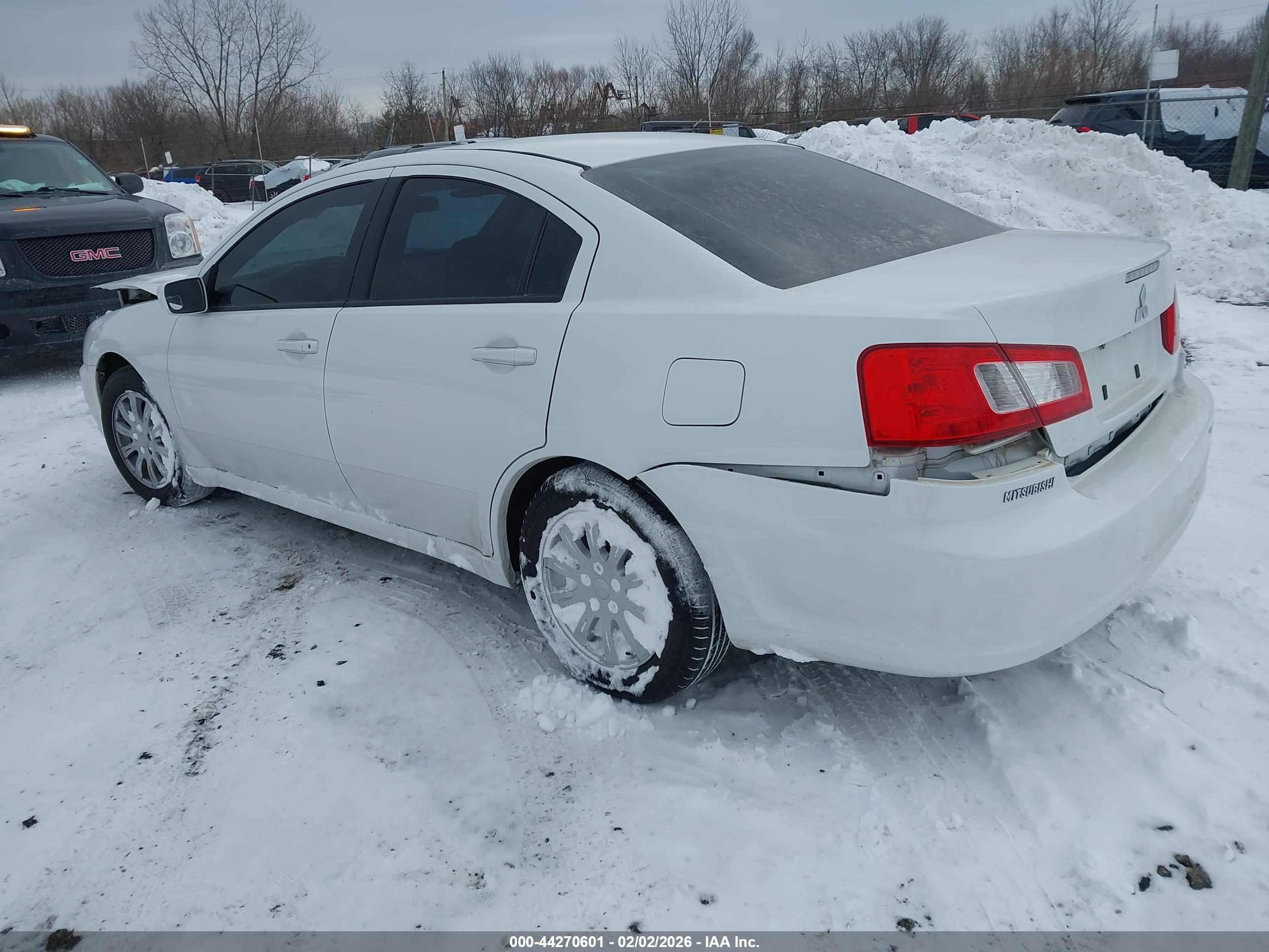 MITSUBISHI GALANT image 3