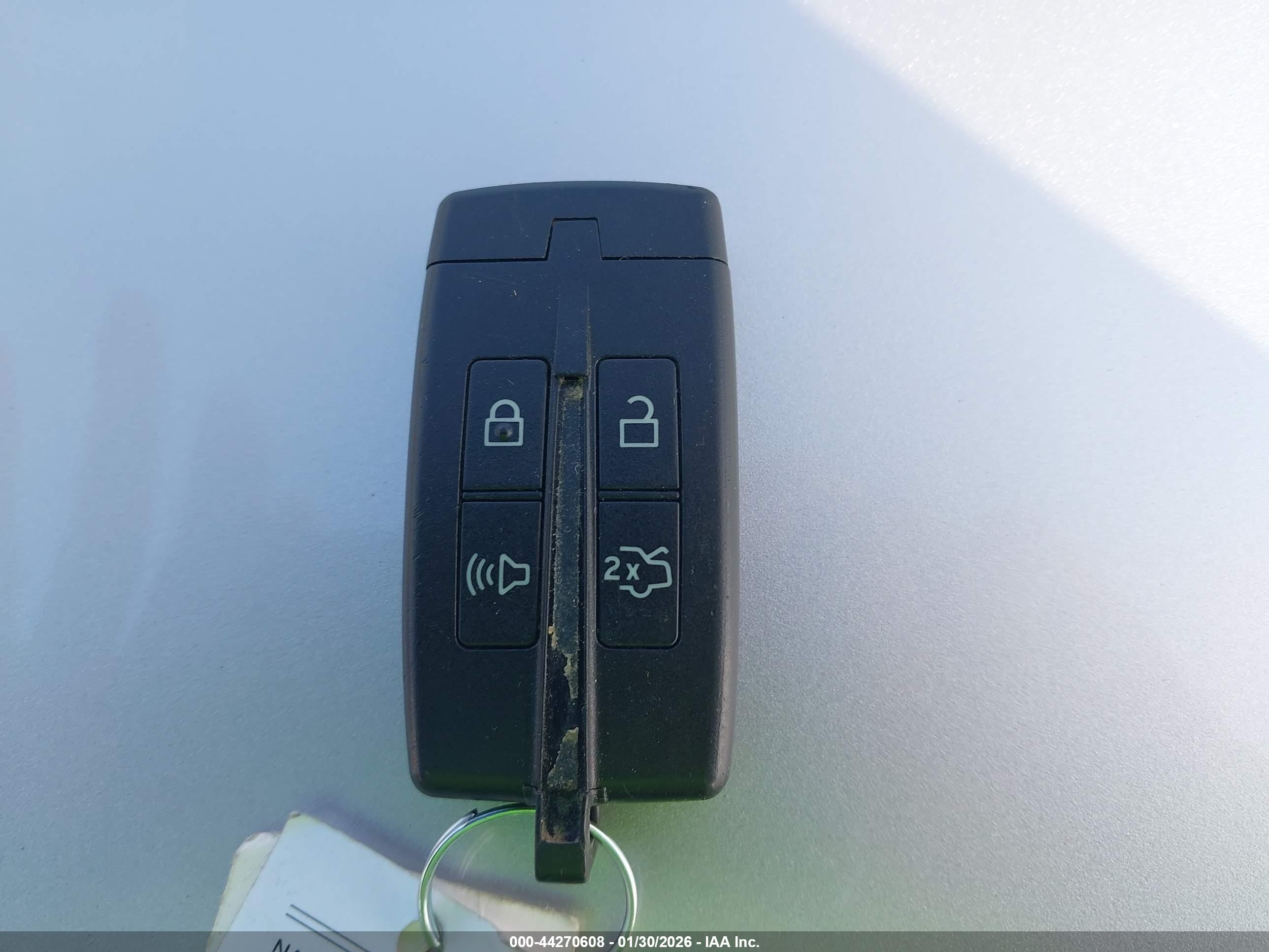LINCOLN MKS image 11