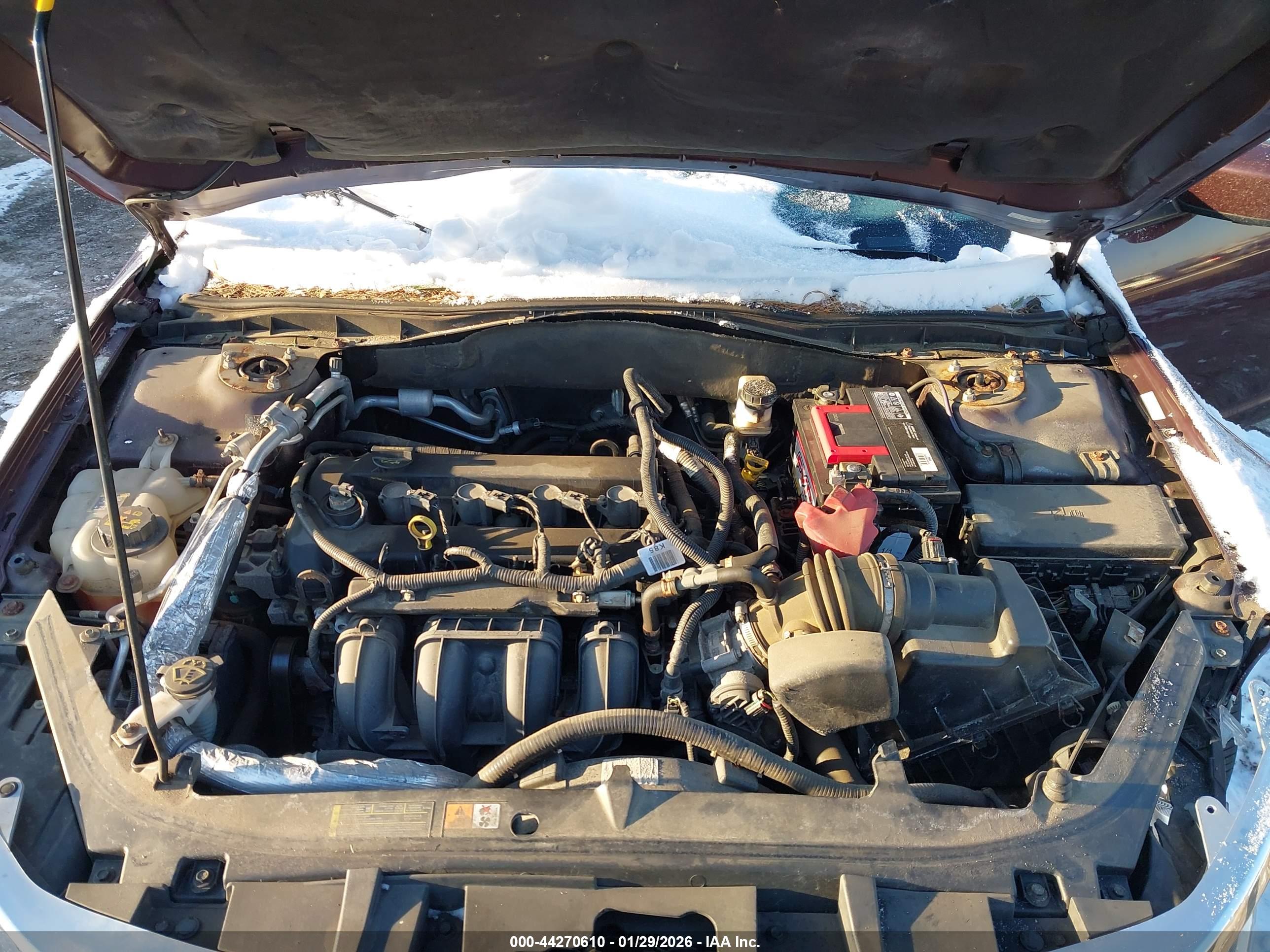 FORD FUSION image 10