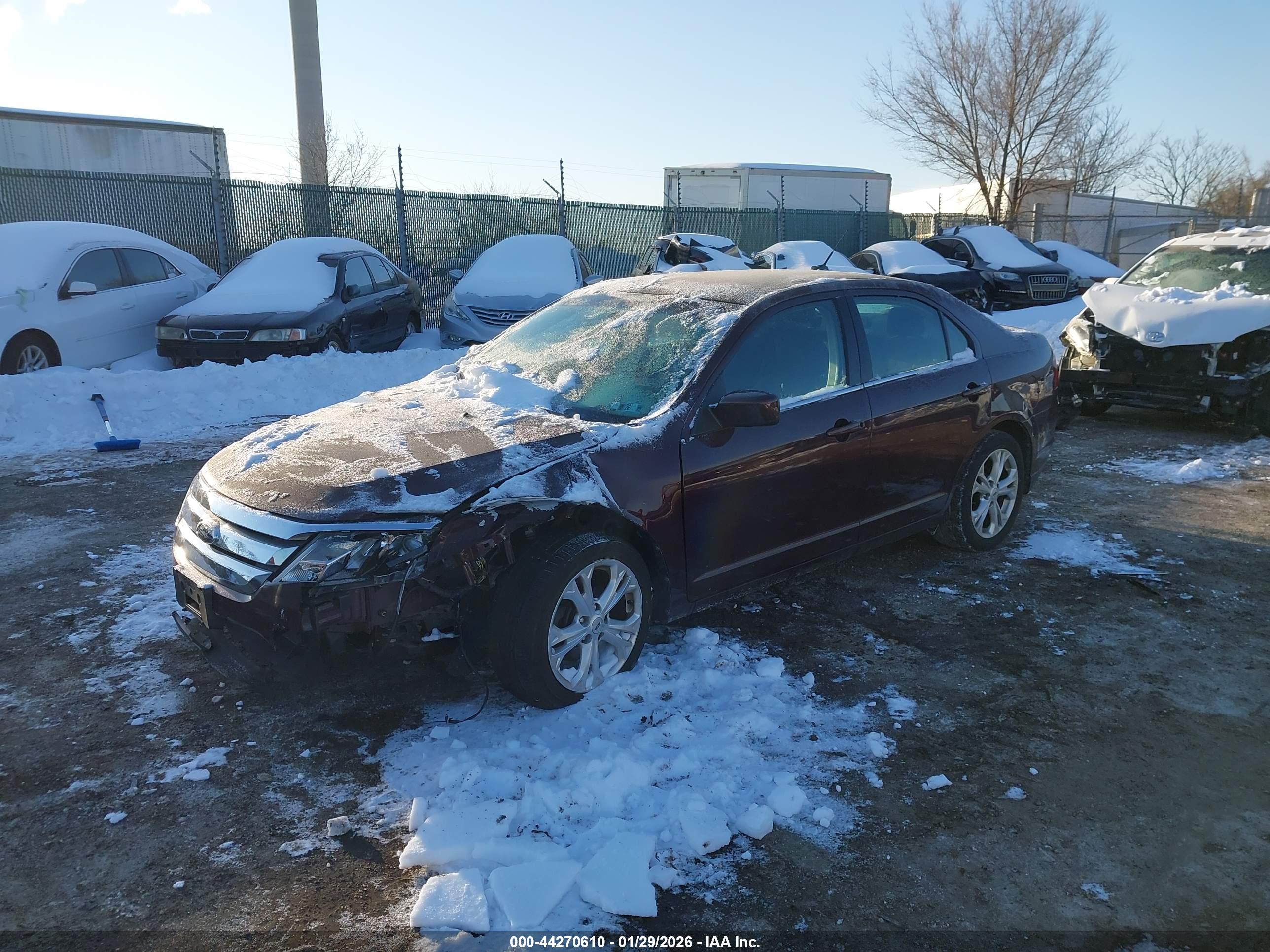 FORD FUSION image 2