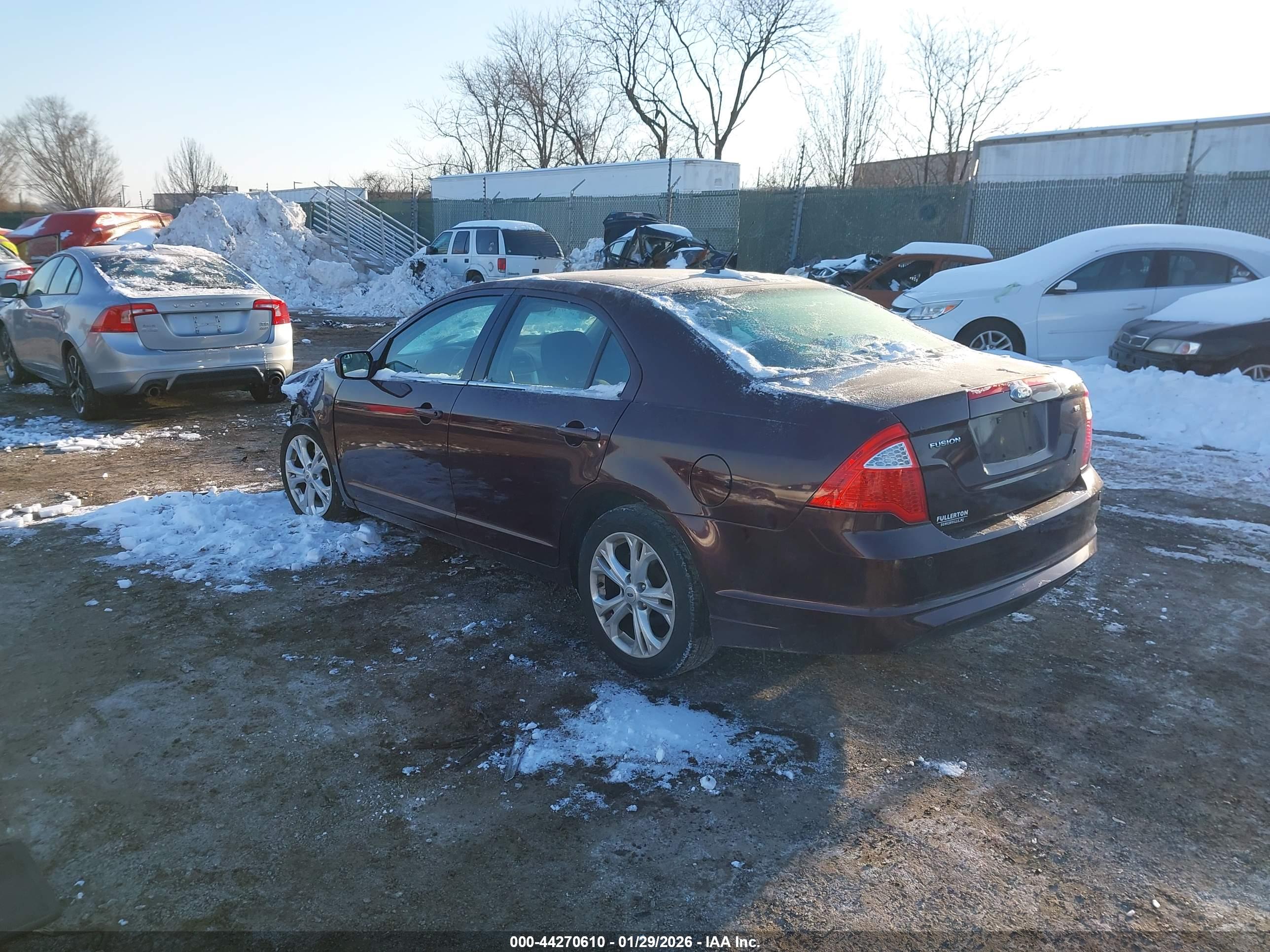 FORD FUSION image 3