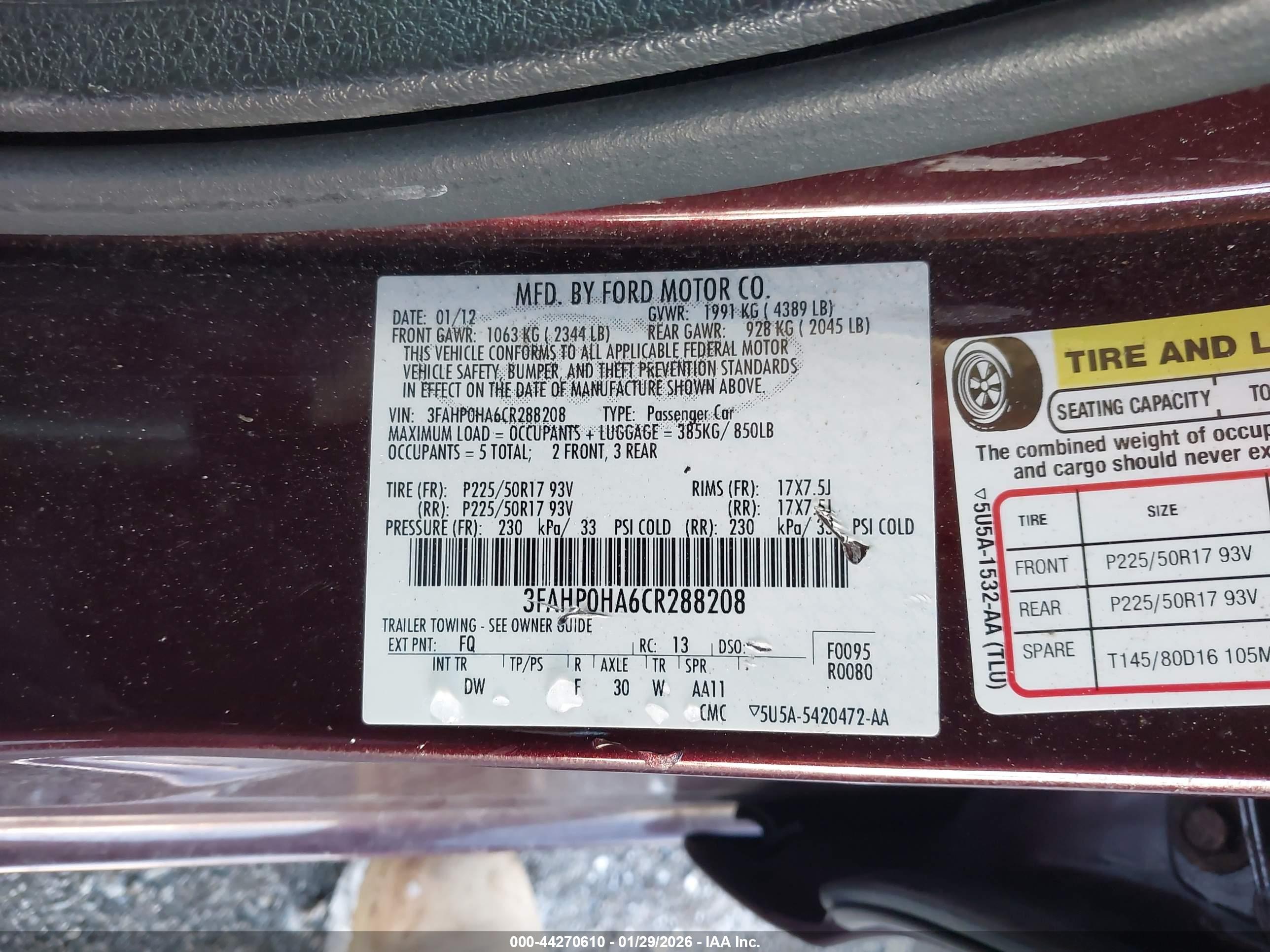 FORD FUSION image 9