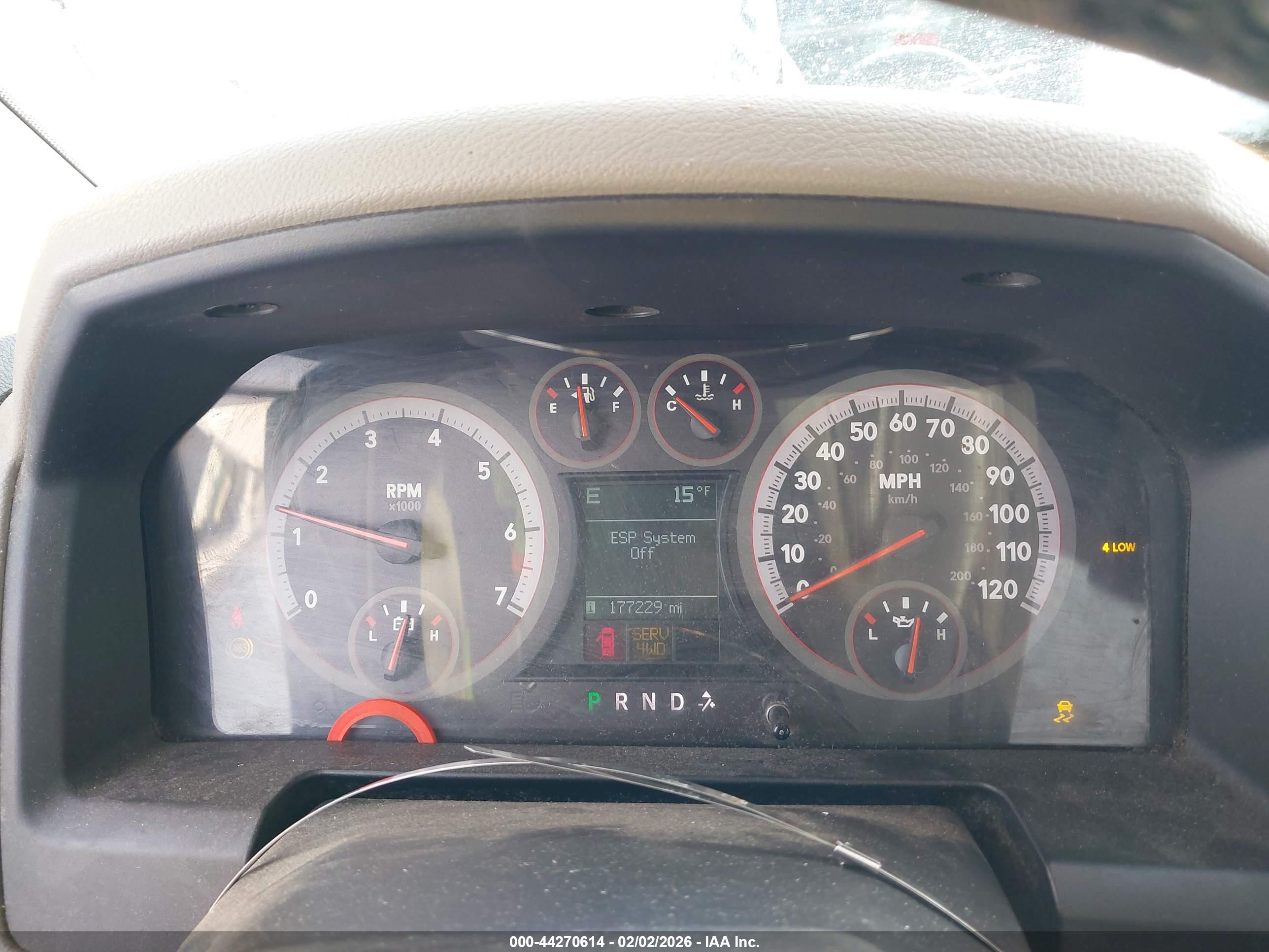 DODGE RAM image 7