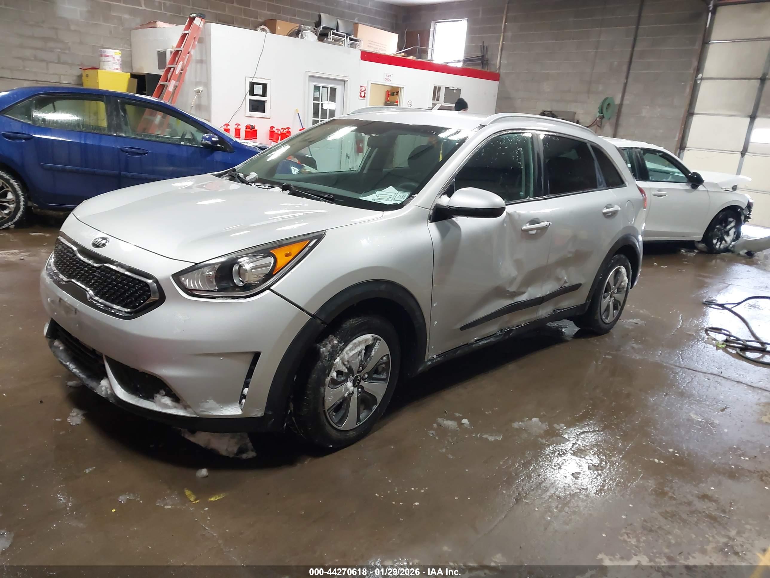 KIA NIRO image 2