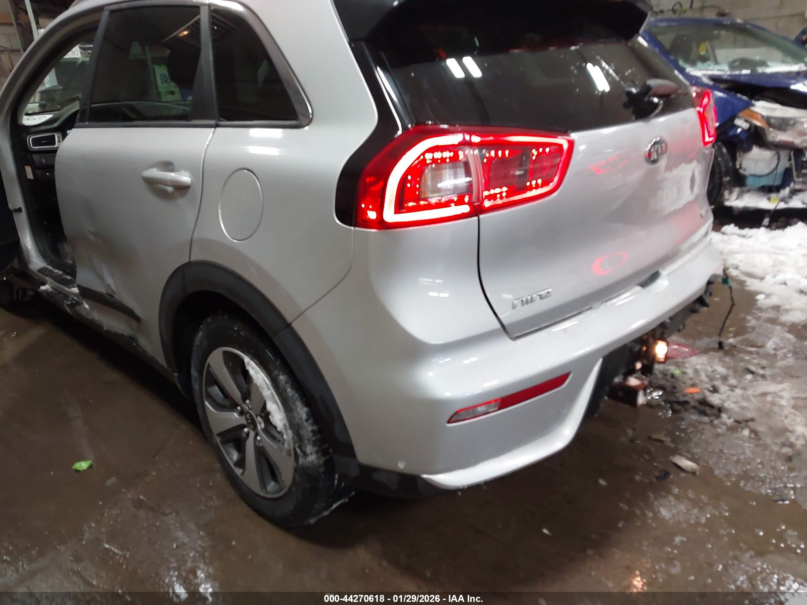 KIA NIRO image 6