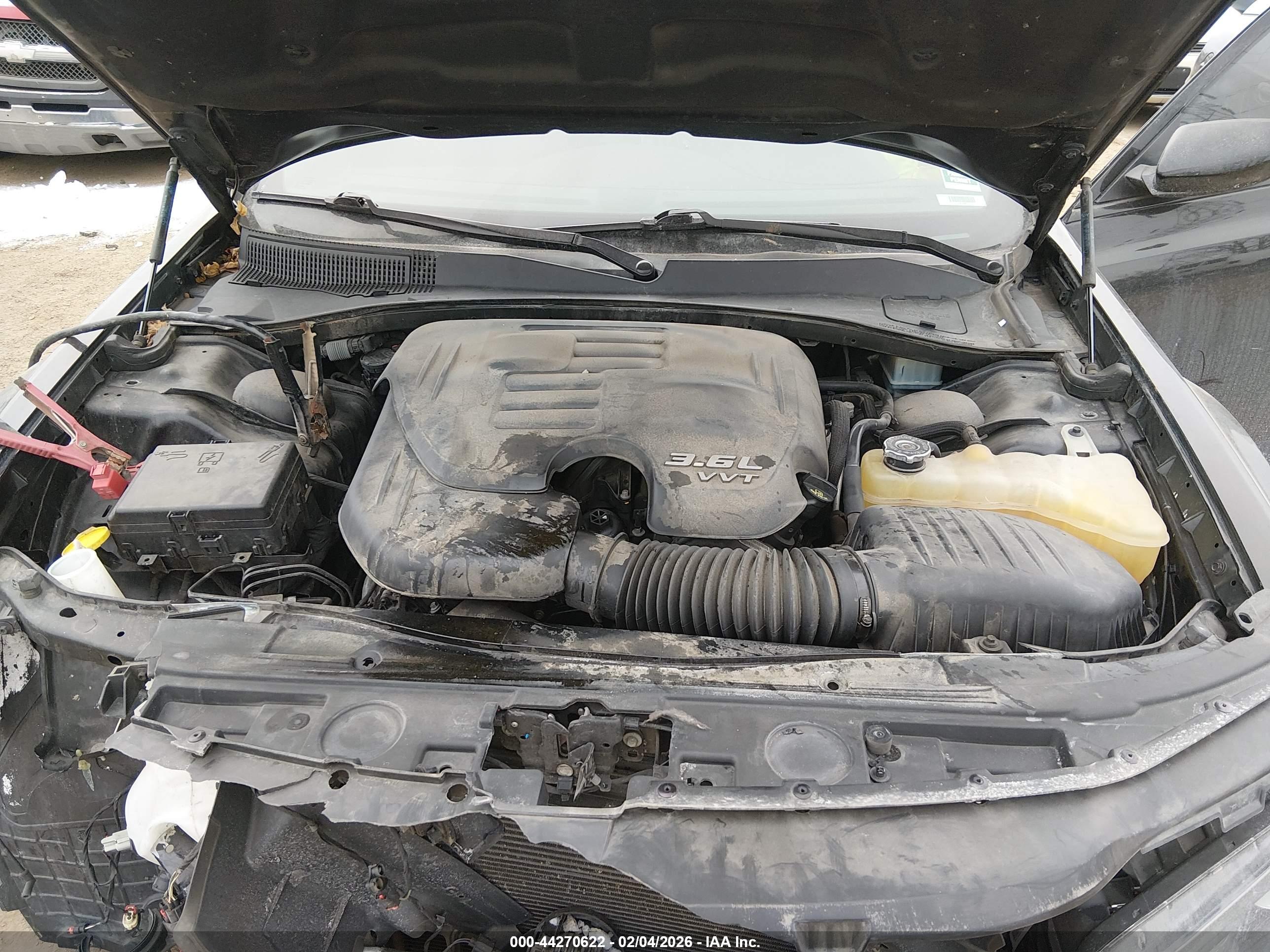 CHRYSLER 300 image 10