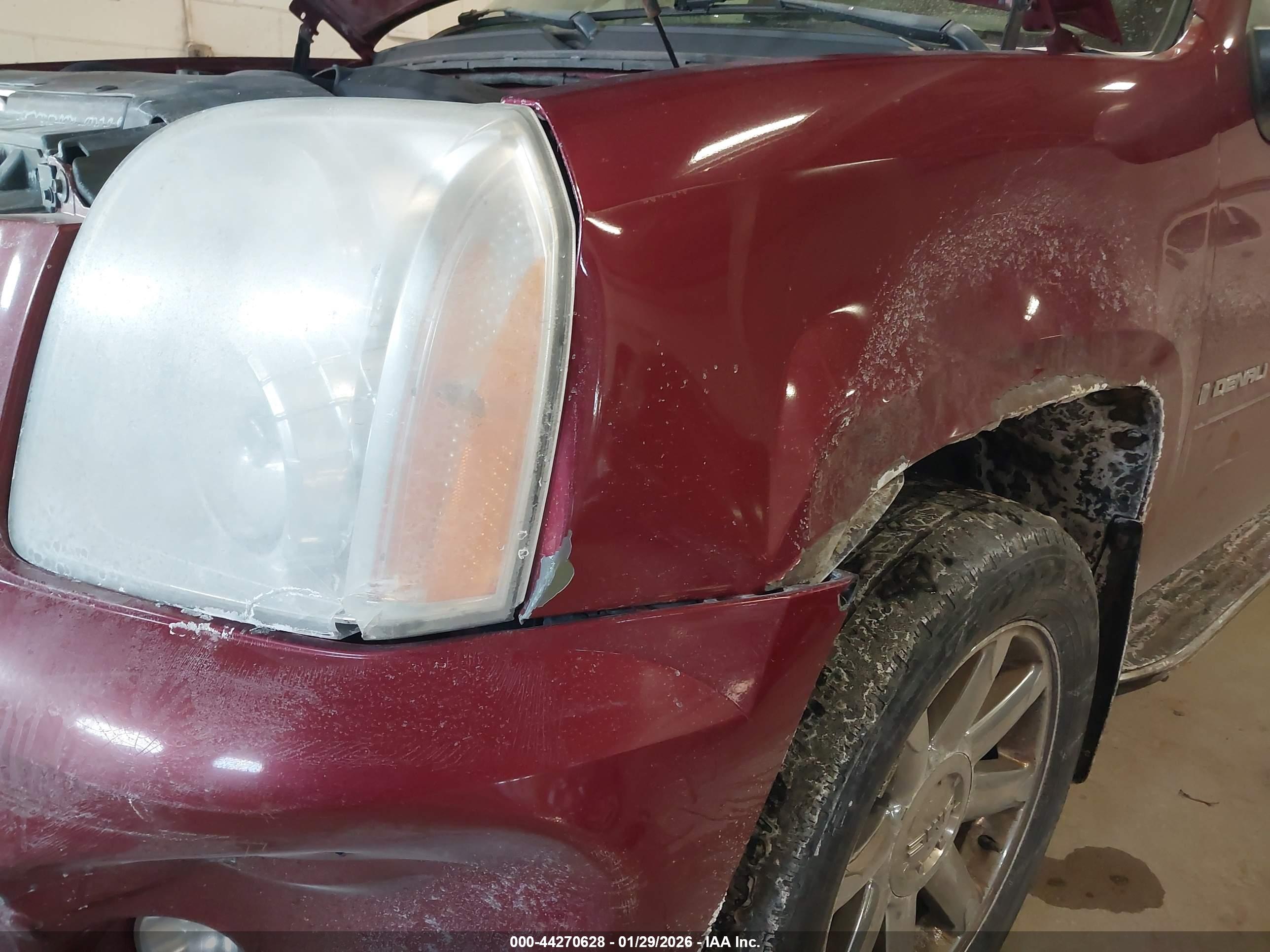 GMC YUKON image 6