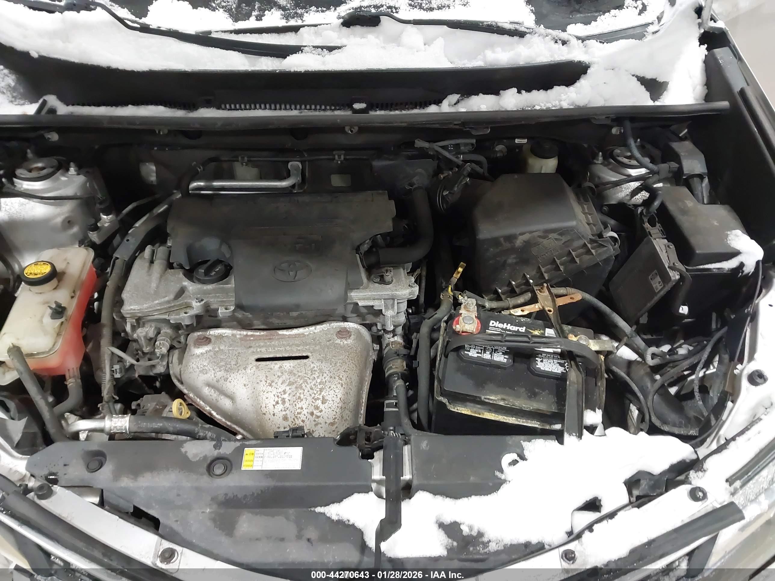 TOYOTA RAV4 image 10