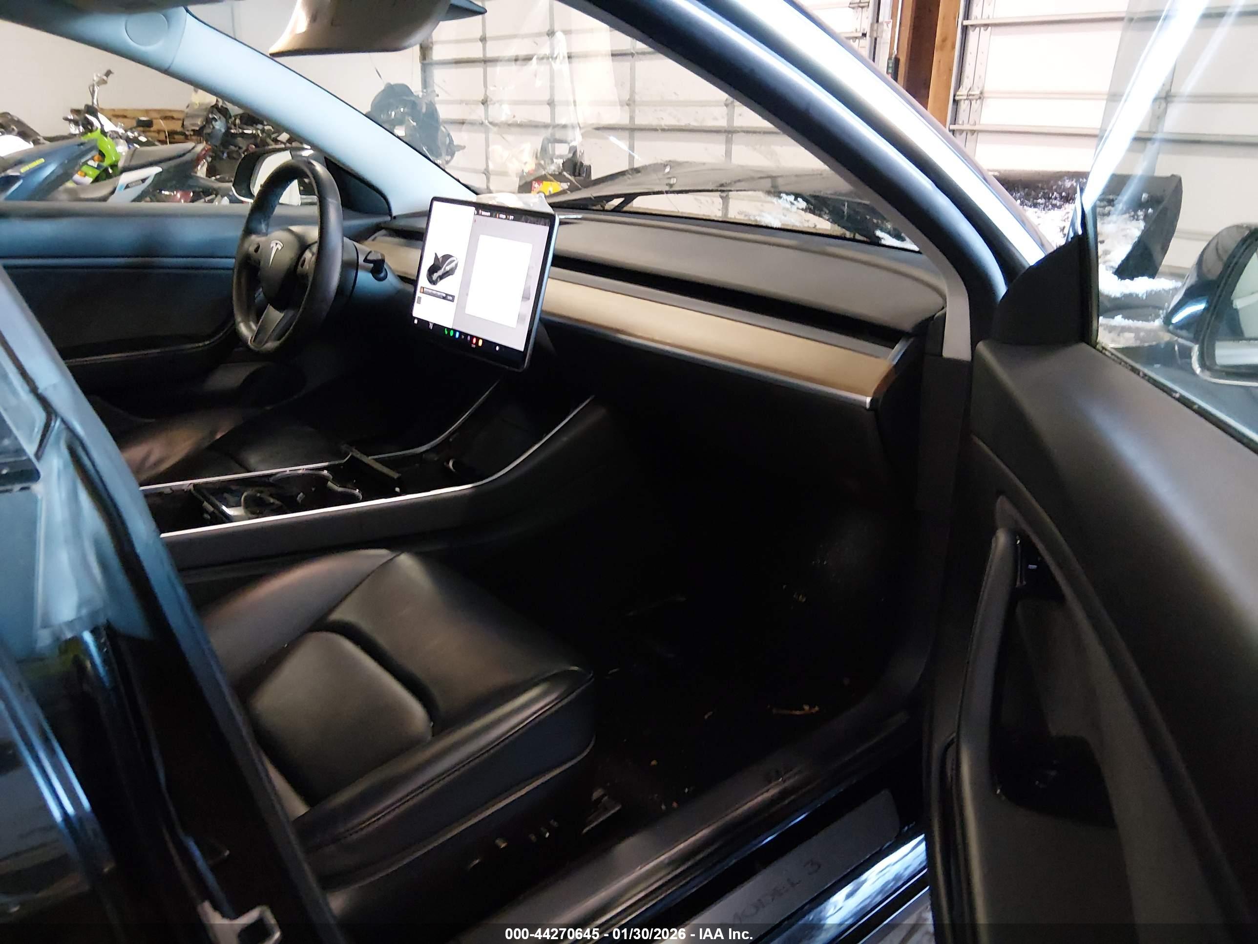 TESLA MODEL image 5