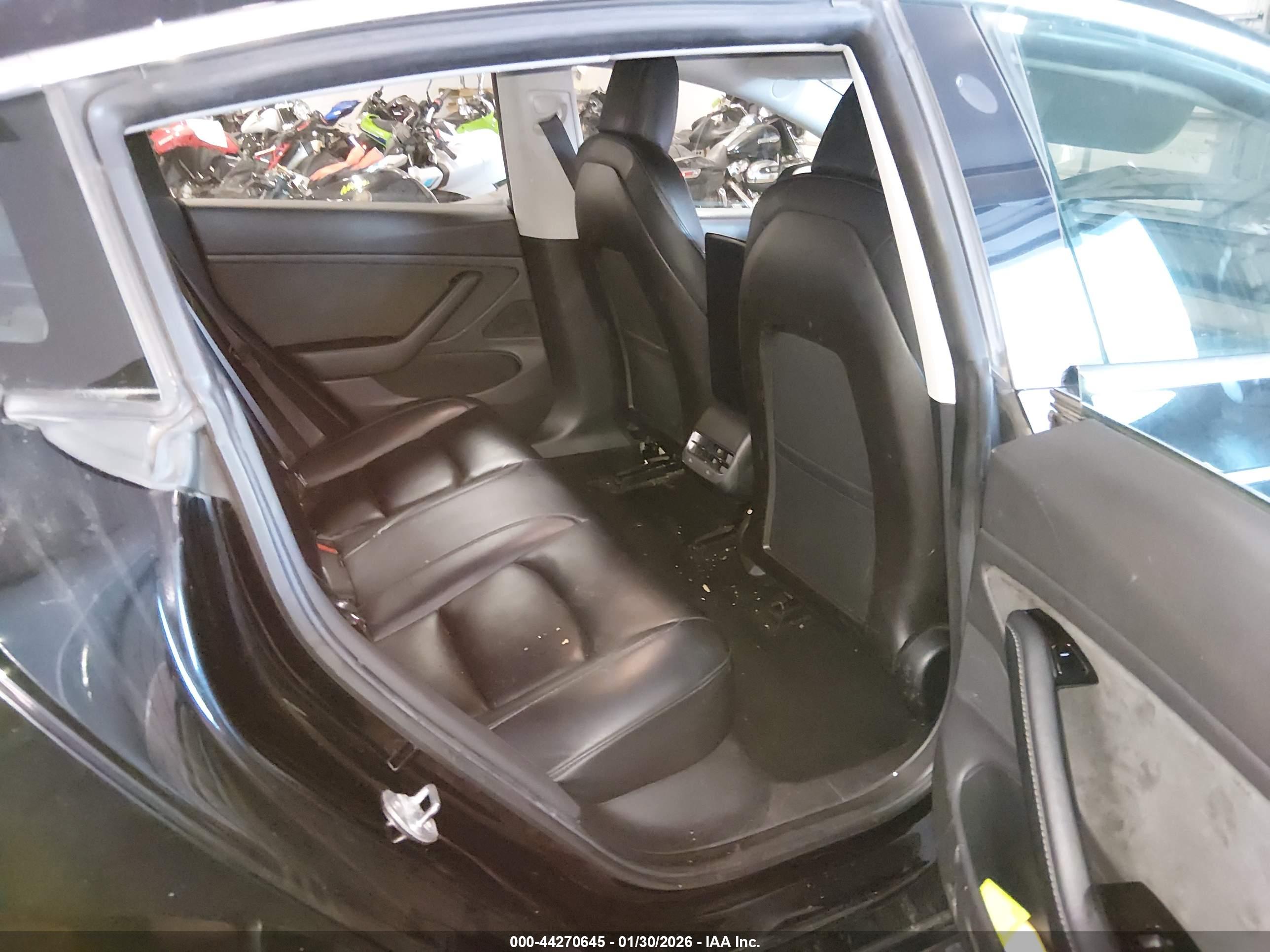 TESLA MODEL image 8