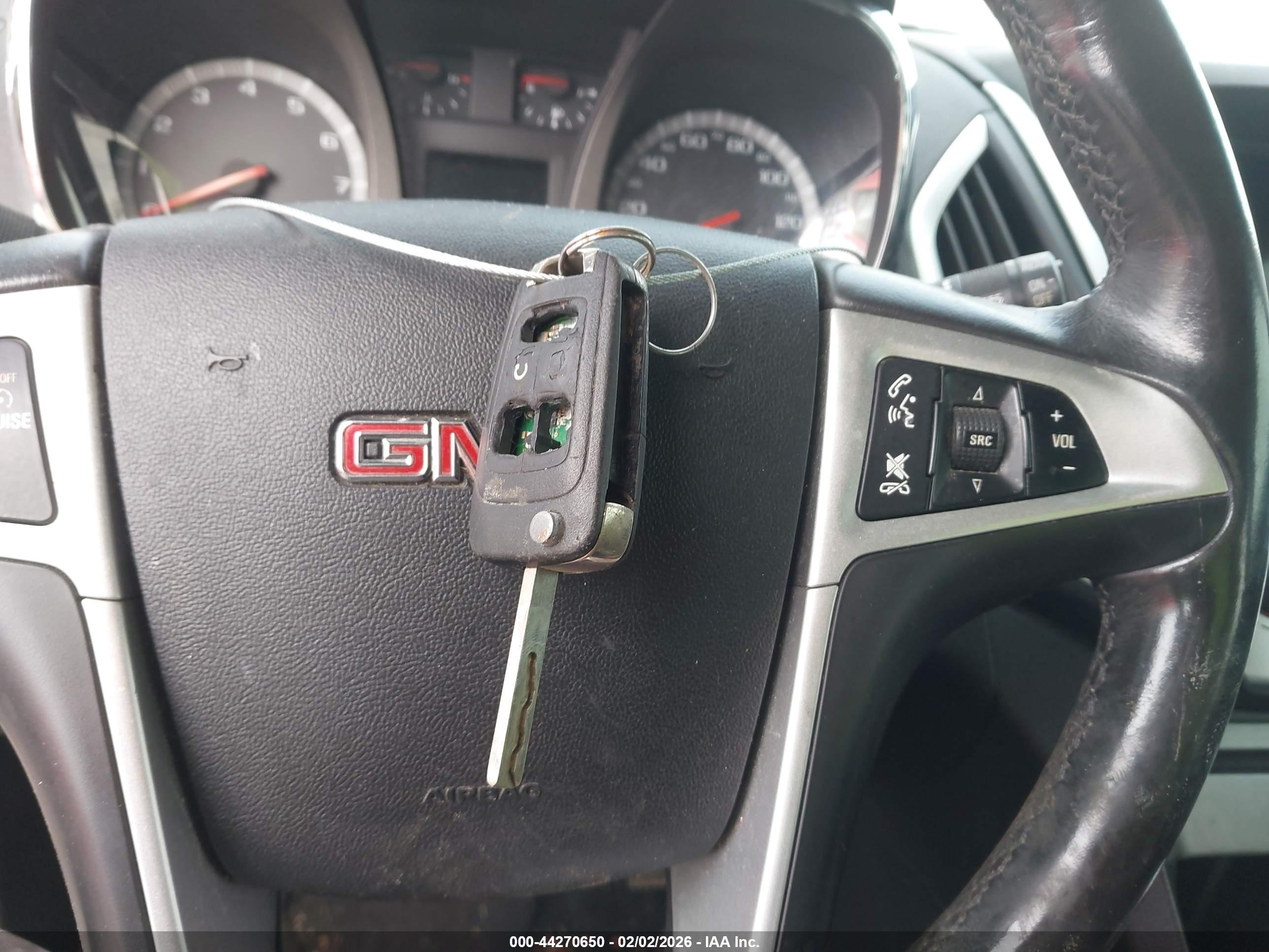 GMC TERRAIN image 11