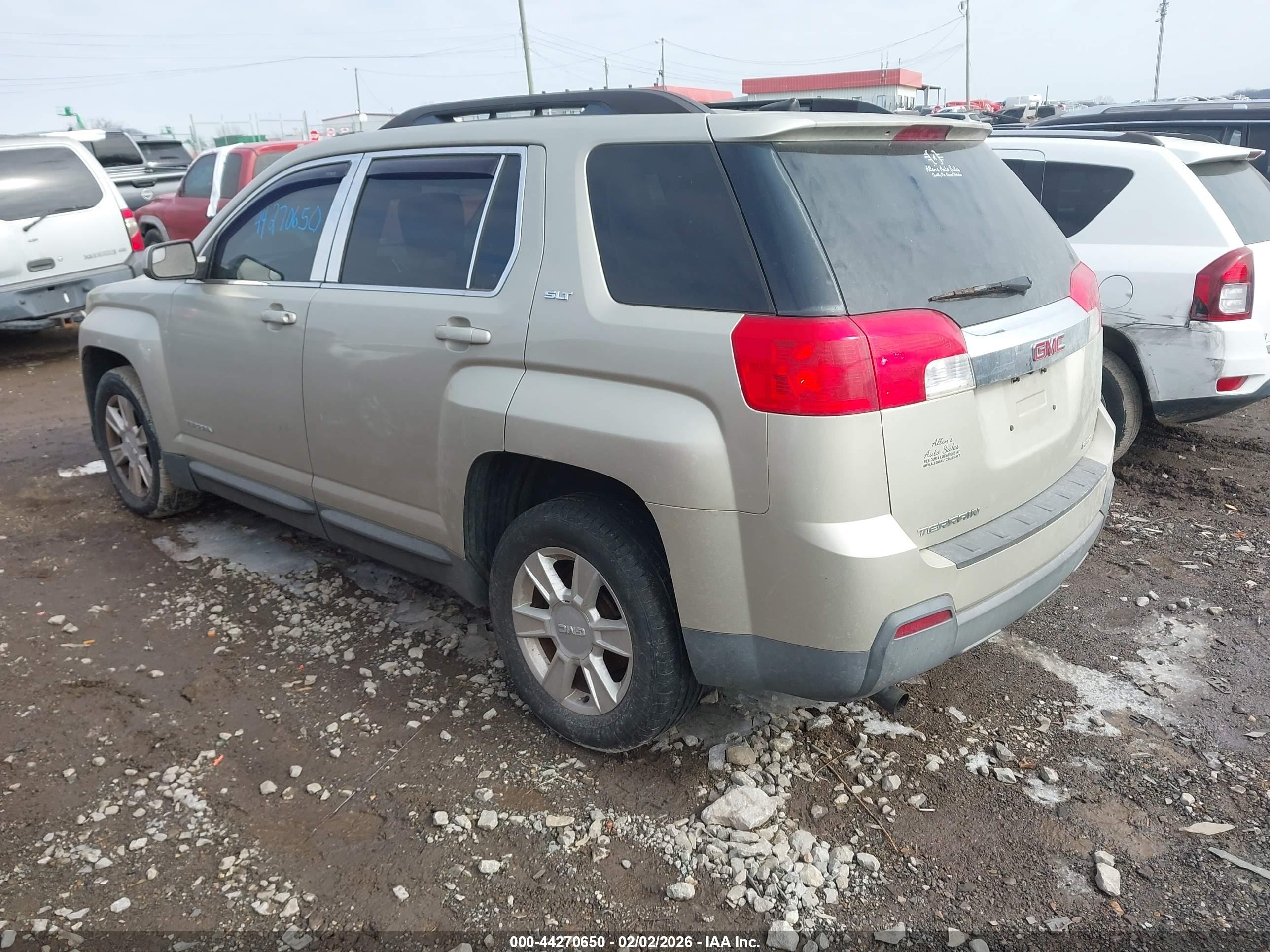 GMC TERRAIN image 3